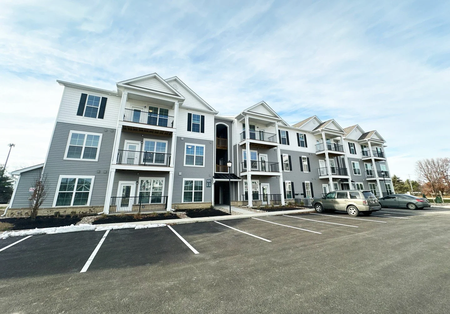 Happy Friday!! Weekend plans: coffee-fueled tours, strolls around our community, and scrolling floor plans that feel like home ✨