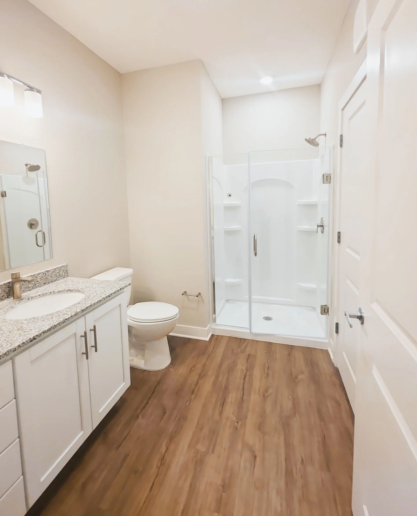 A glass walk-in shower makes cleaning easy and brightens up the whole room&mdash;simple, smart, and ready for your routine! 🚿