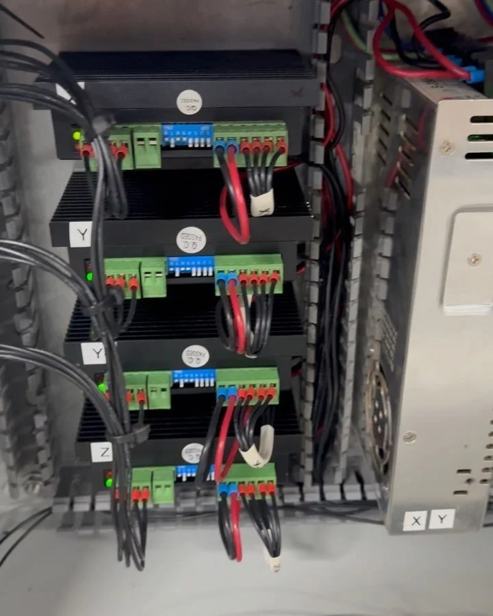 Replaced my high school wiring with some parts from @massocnc and replaced the z axis with some pieces from @karvecutcnc .Super happy with the way this turned out. With a proper barrel torch and a larger plasma cutter we are now able to serve you bet