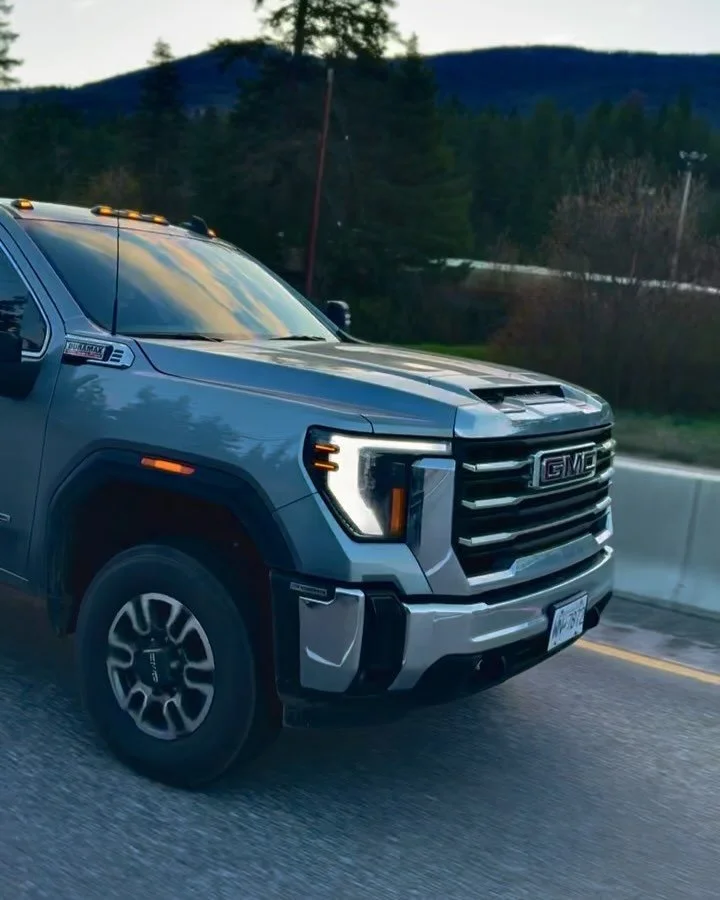 First stage of install wrapped at our Big White project!
We installed the powder-coated stringers&mdash;finished by @protectallpowdercoating &mdash;with a ton of help from @tysonambler on the install. We had to get creative with some custom rigging s