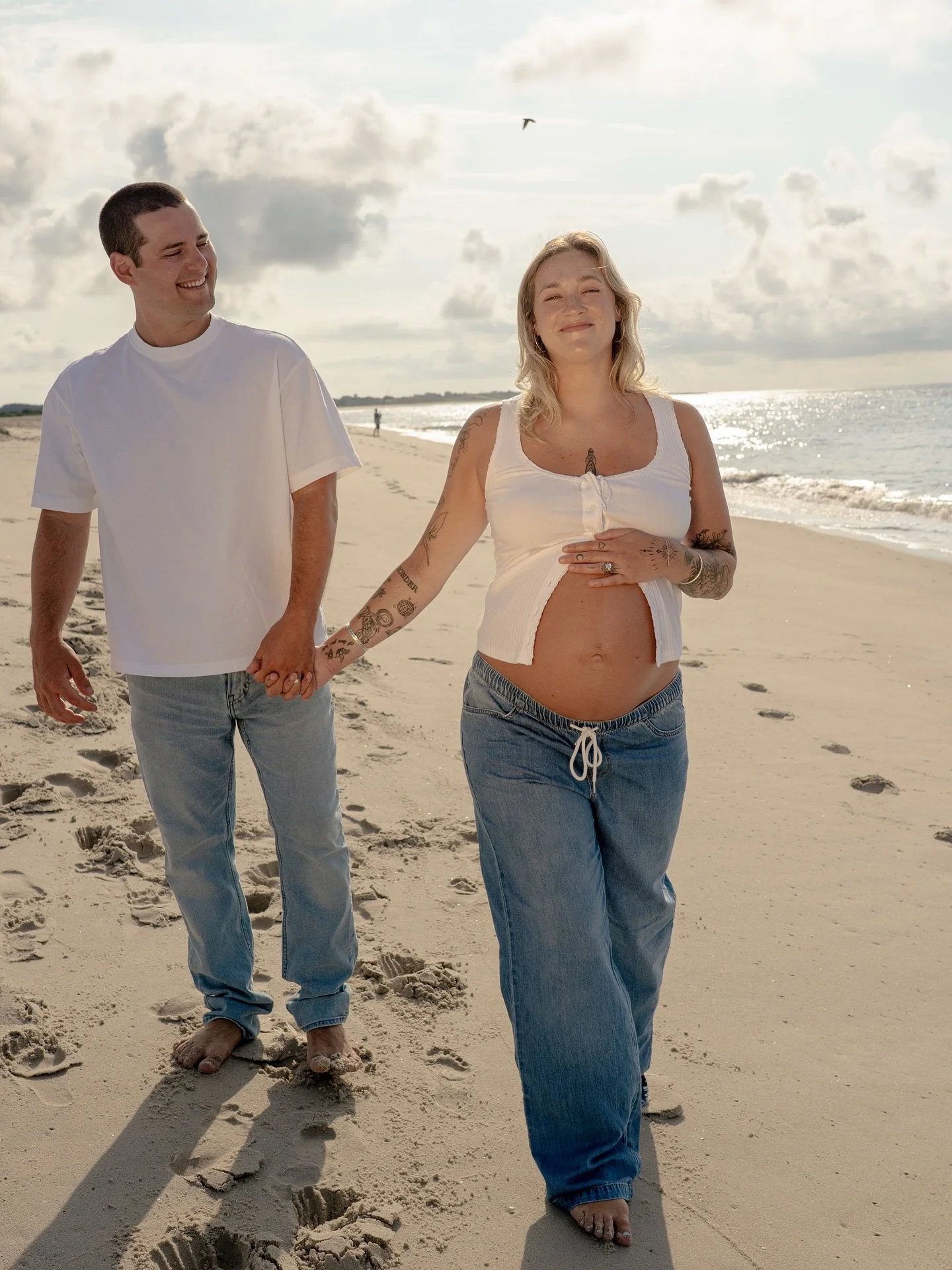 Glowing beach maternity shoot. 

Message me if you or someone you know needs a photographer!