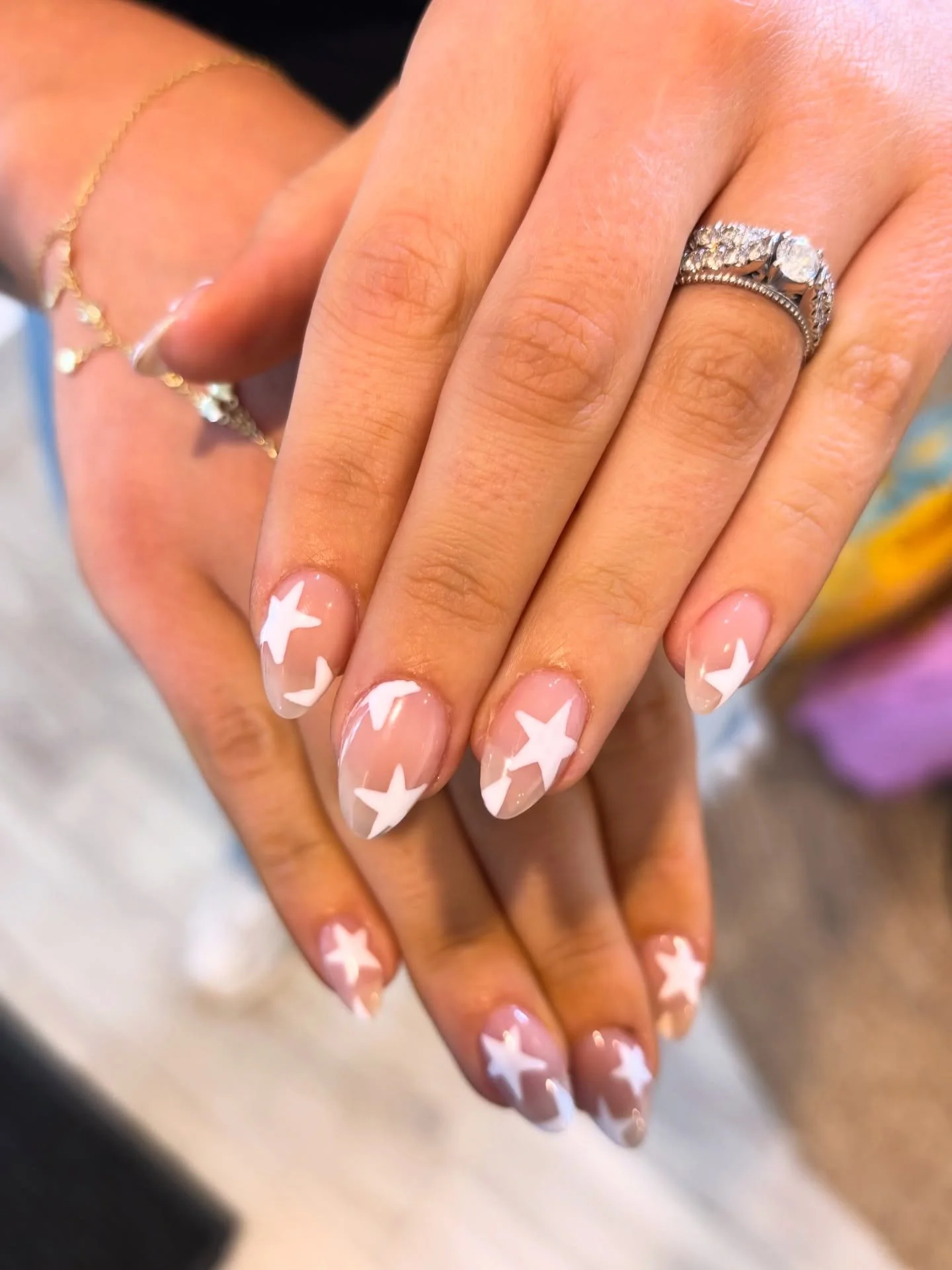 We&rsquo;re seeing stars with this set by Jasmine @jasmines.nail.bar 🤩✨
Talk about perfect nails!

Book your next set with her by calling/texting us at 269-716-4634!

#nailart #nailsnailsnails #starnails #nailartistkalamazoo #nailtechportagemi