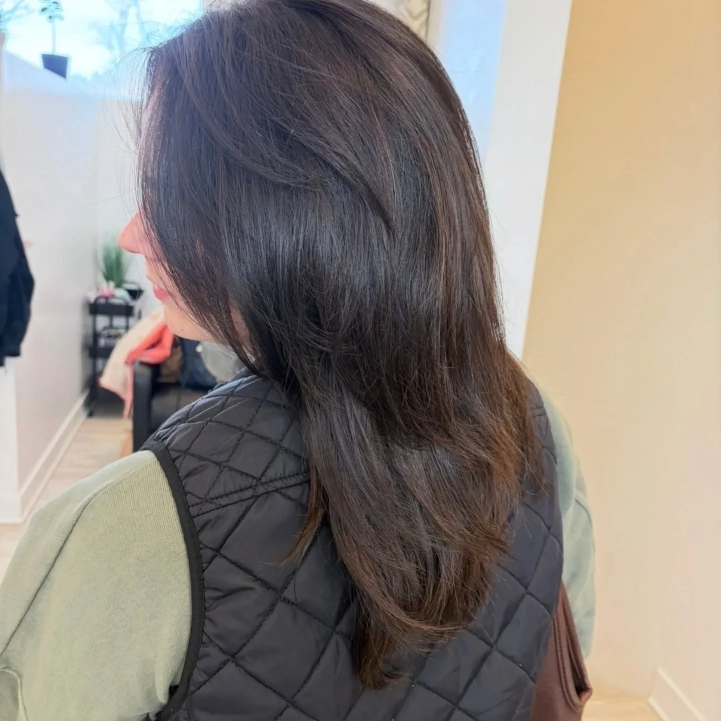 Check out that gorgeous shine!☀️

Get ready for a fun spring refresh at Pure Lash and Beauty in Portage, MI! 

Color and cut done by Amy! 

#springrefresh #colorandcut #PortageMI #portagemisalon #haircolormagic