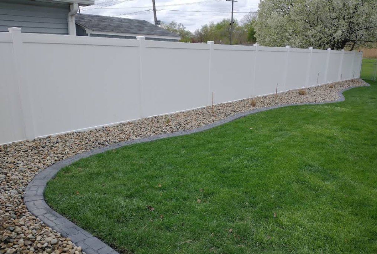 Browse our fence and gate gallery. Get inspired by vinyl, wood, chain link, iron, and aluminum projects installed by experts.