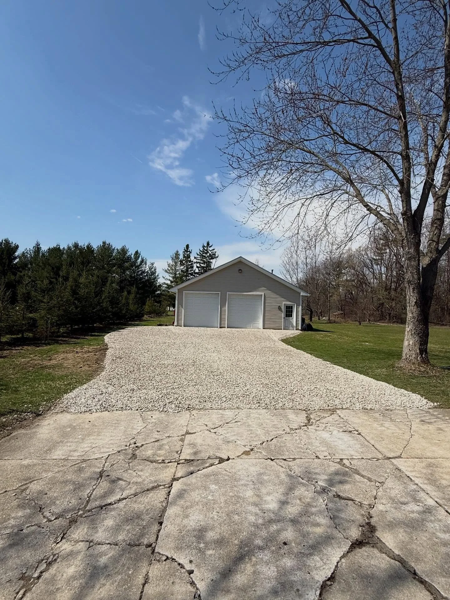 gravel drive after.jpg