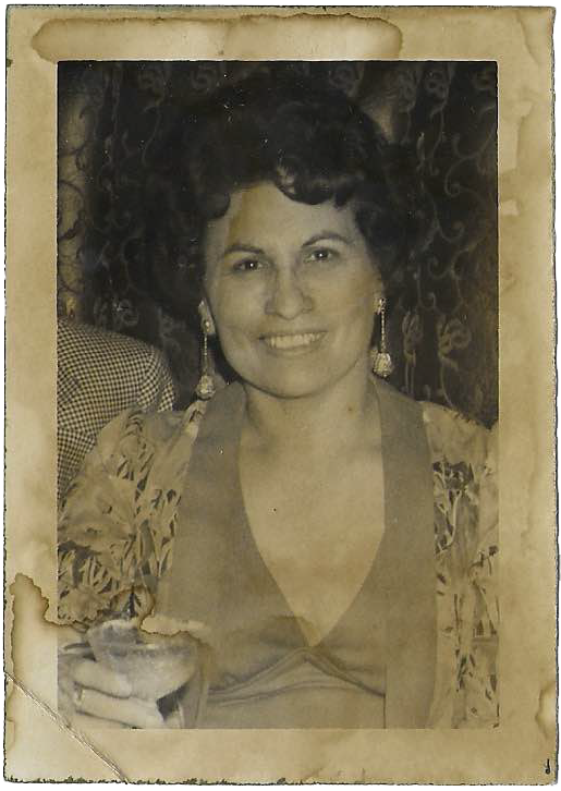 Julias-Salsa-nearme-Julie Garza14.png