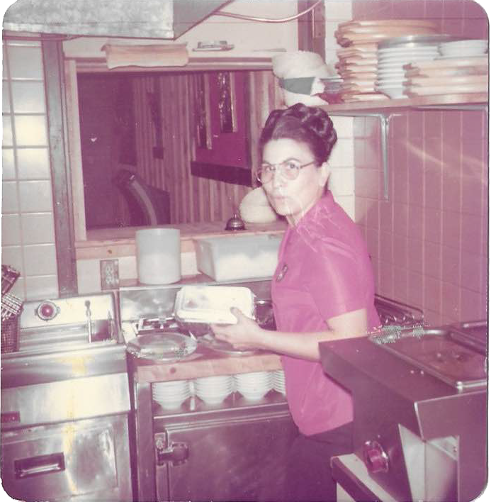 Julias-Salsa-nearme-Julie Garza15.png