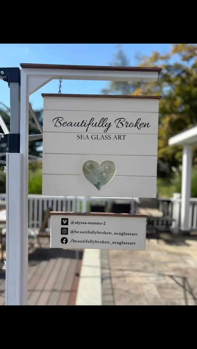 β¨ Nothing we love more than helping a new business— and new friend — shine β¨
We created this custom sign for @beautifullybroken_seaglassart who is turning her love for collecting sea glass into something truly beautiful. We are so excited