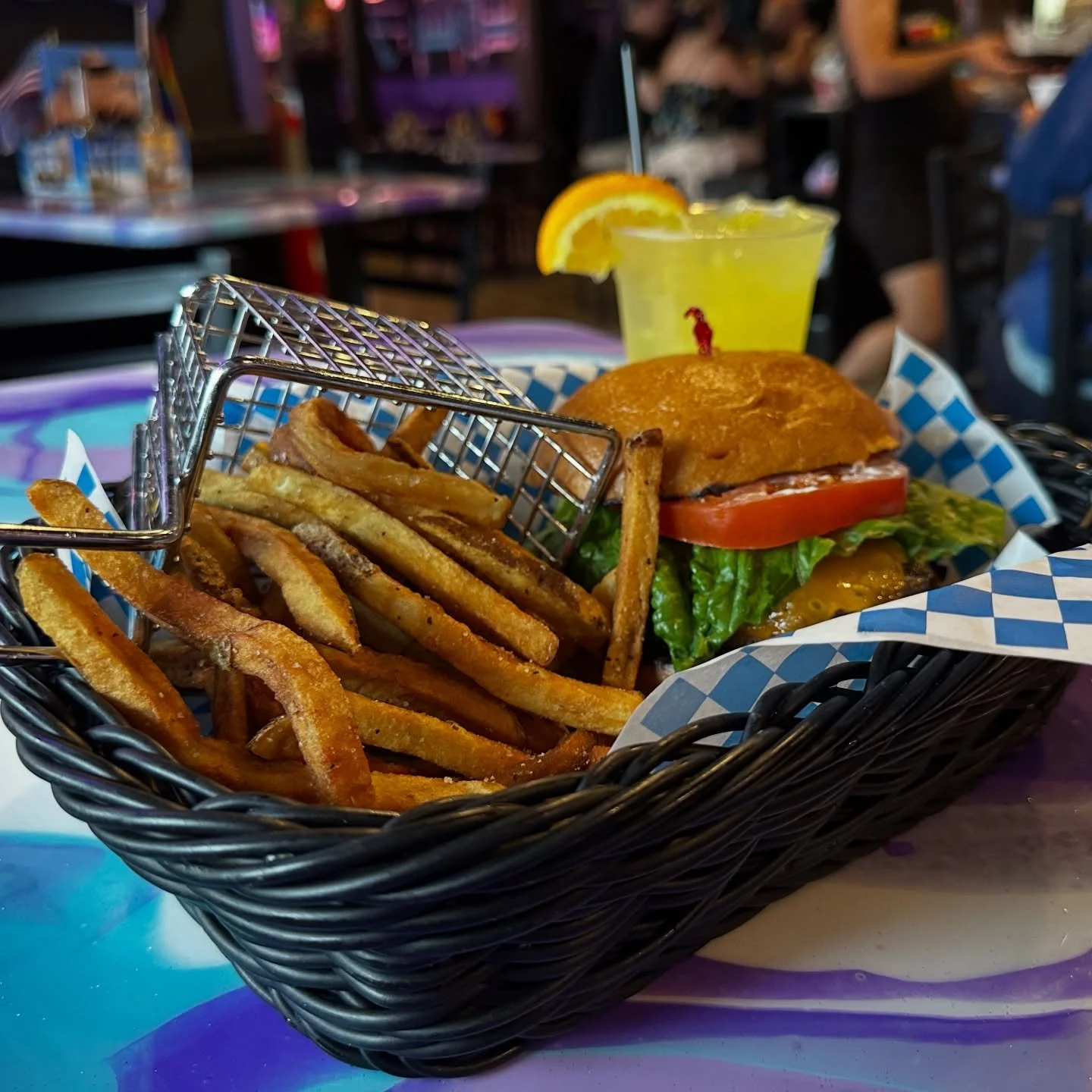 We&rsquo;re serving bites every night we&rsquo;re open! Come try our burger and Crush!🍊

Or grab a late night snack 😜

#rehoboth #rehobothbeach #gaybar #bites
