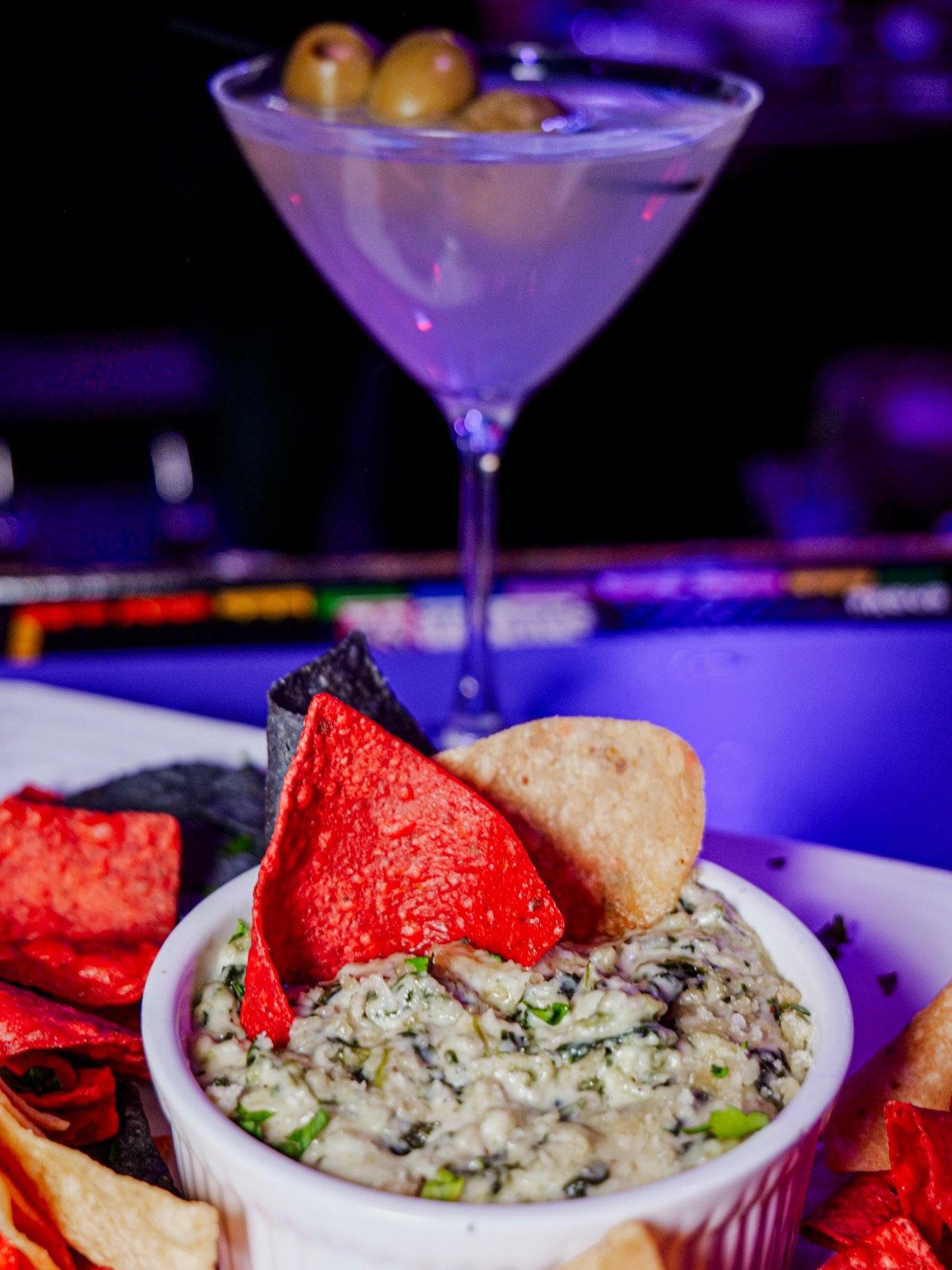 Hungry&hellip;?! Or are you always like that 😉

Grab a bite at Freddie&rsquo;s &mdash; we&rsquo;re serving apps, snacks, and dinner ALL NIGHT! Plus drink specials 🍸

TONIGHT: Catch #DJNan from 5-8:30 PM, followed by Saturday #Follies drag show at 9