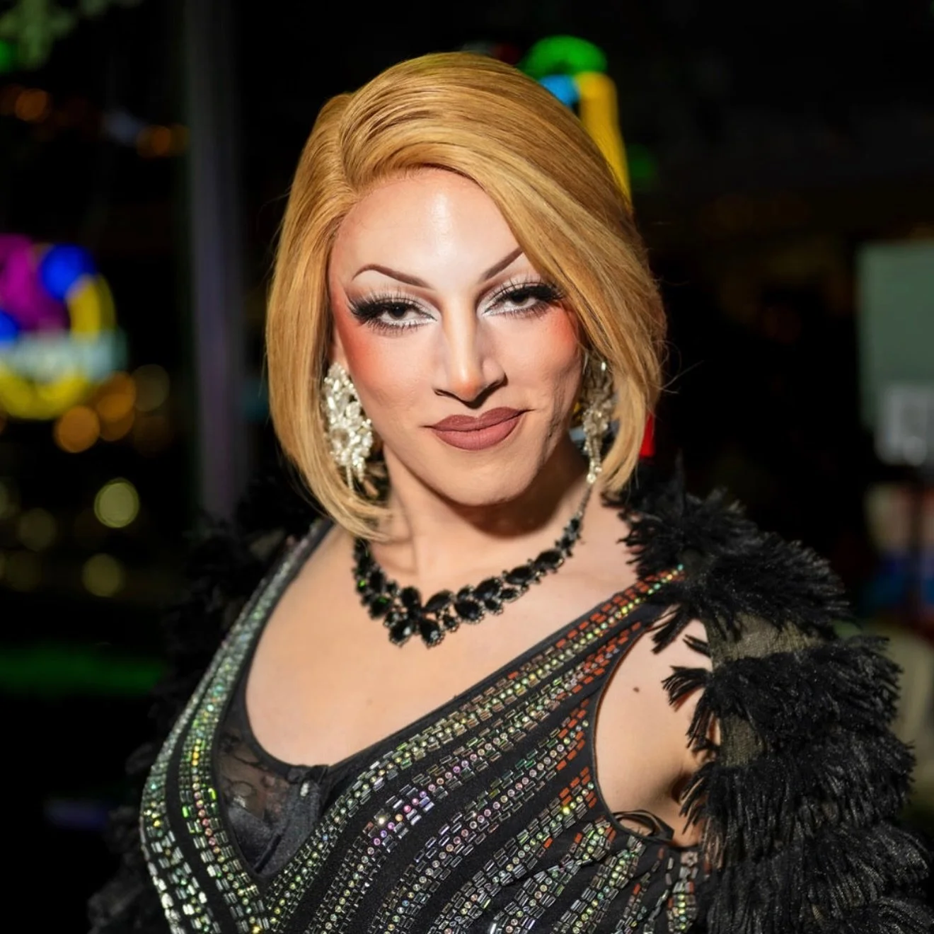 Step aside&hellip; we&rsquo;re going to #Freddies😉

If only everyone was a queen&hellip; 🤔 Join us for #FabulousFreddiesFollies TONIGHT at 9 PM! 👑

Plus #DJNAN is behind the mixer board from 5&ndash;8:30 getting the party started 🎶

Have fun at #