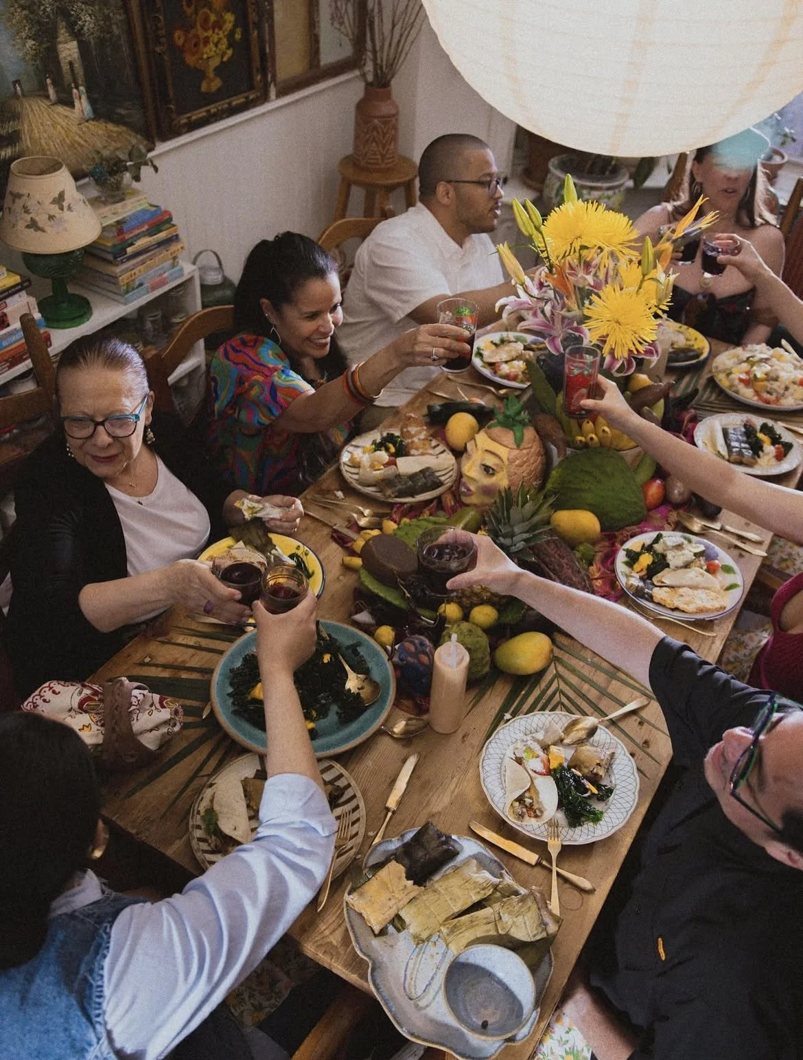 Comida y Convivo (2025) photography by Carlos David