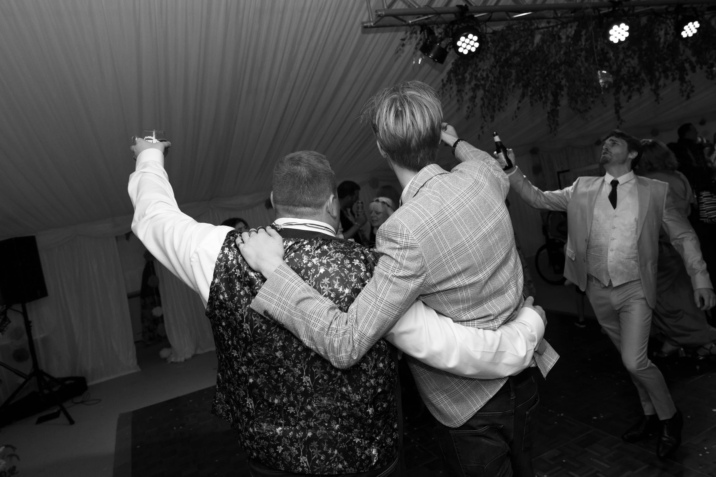 Ellesha & Aaron Main-410.jpg