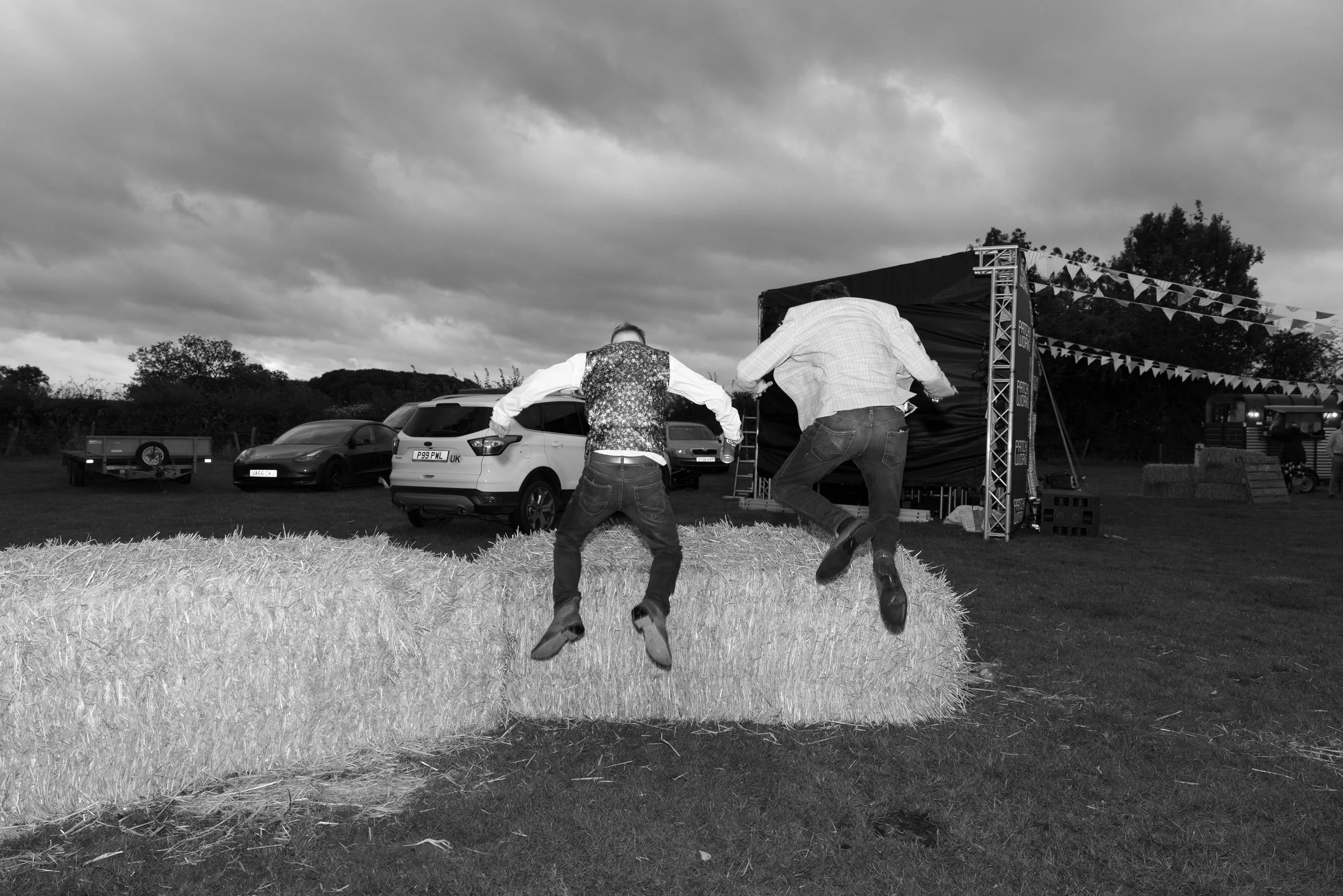 Ellesha & Aaron Main-423.jpg