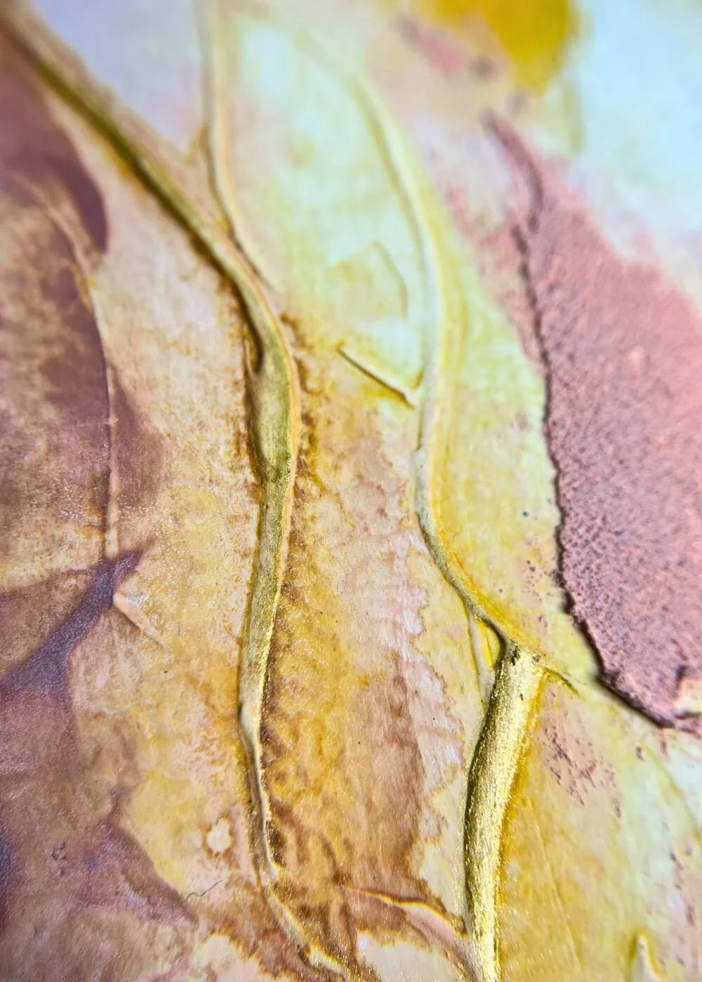 echoedself-held-by-myself-product-photo-artwork-02-close-up-texture-2.jpg