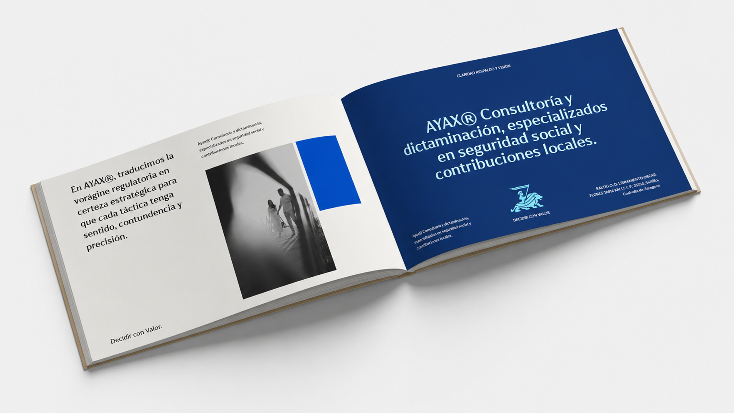 Página de una revista o folleto con contenido en español, mostrando el título 'AYAX® Consultoría y dictaminación, especializados en seguridad social y contribuciones locales.' Incluye un logotipo azul y una foto en escala de grises de una persona hablando con otra, en un entorno moderno.
