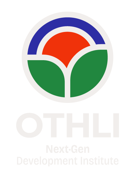 Logotipo del Instituto de Desarrollo de la Próxima Generación OTHLI, con un símbolo circular de color rojo, verde y azul, y texto blanco en fondo negro.