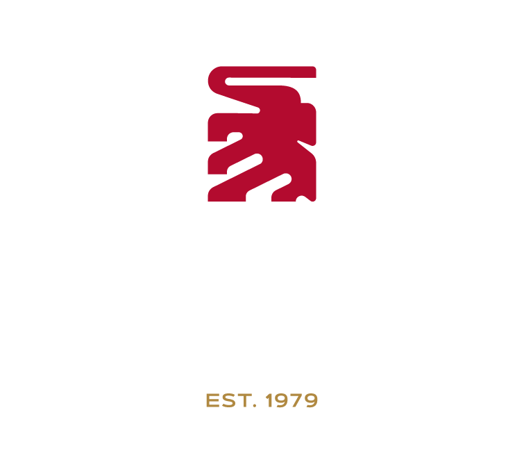 Logo de SESMA con un símbolo rojo y el texto grande 'SESMA' en blanco y debajo 'EST. 1979' en dorado.