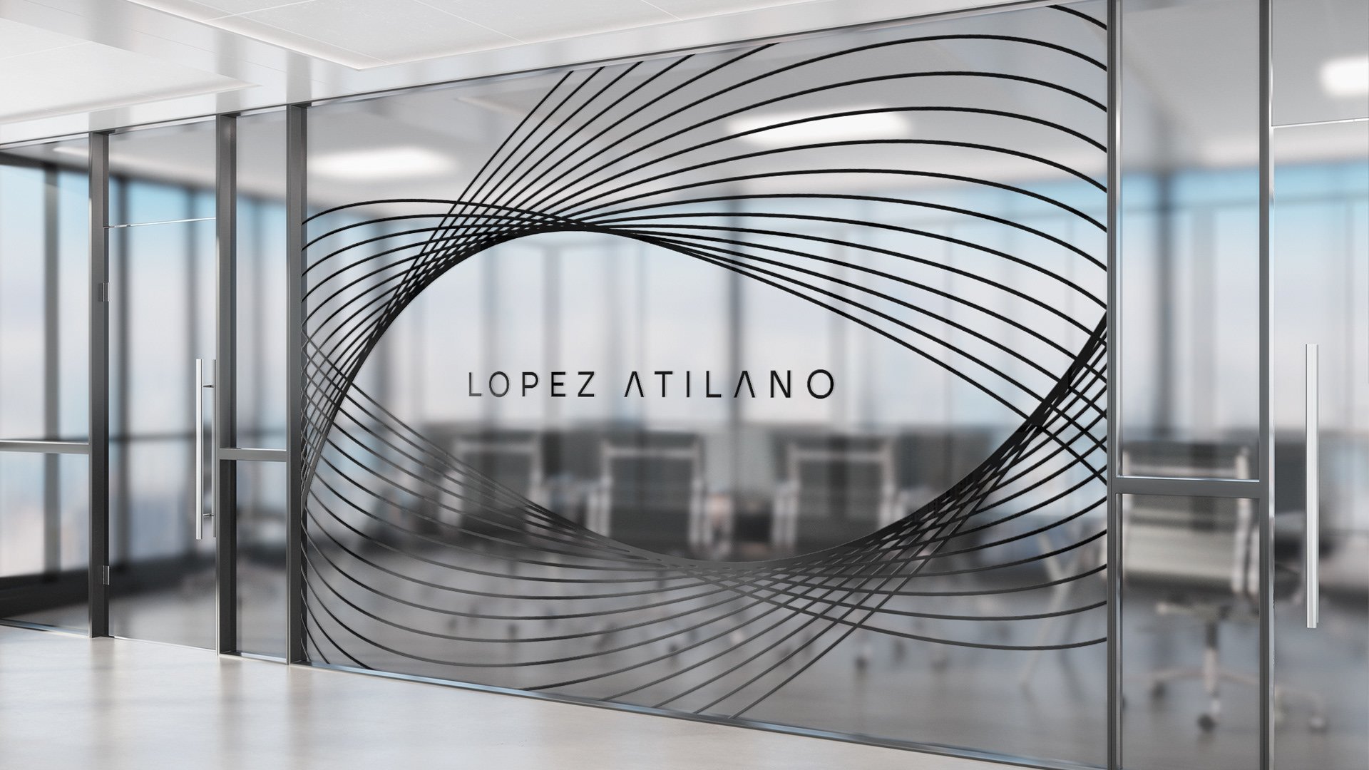 Puerta de vidrio con diseño gráfico de líneas curvas negras y el nombre 'Lopez Atilano' en el centro.