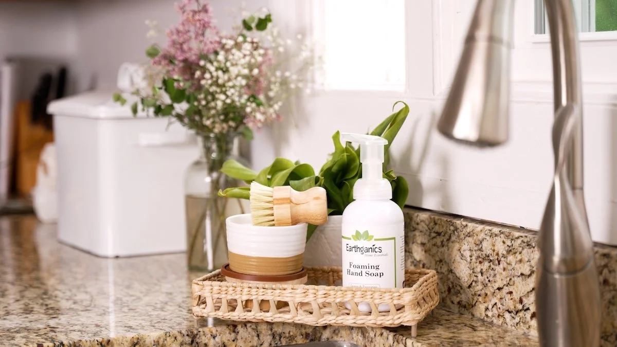 Sink foam soap 16x9_1.jpg