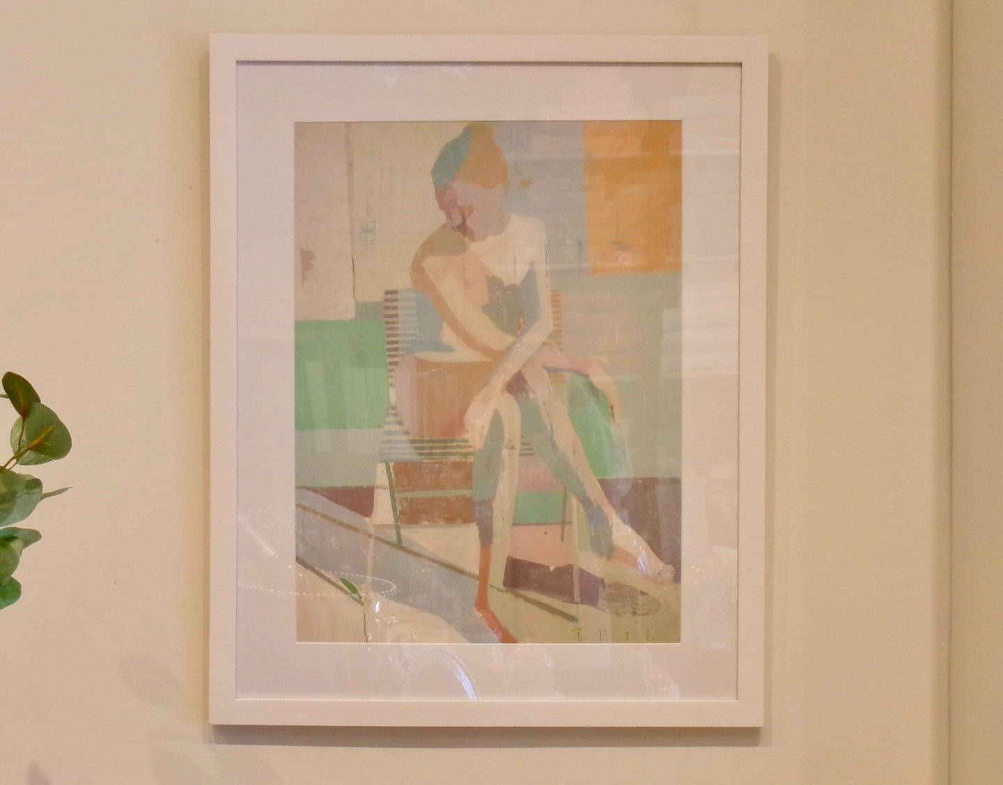 Art selection and placement are key components of our interior design services.

We source pieces that enhance your overall design concept and assist with placement, paying careful attention to scale, sightlines, and architectural features.