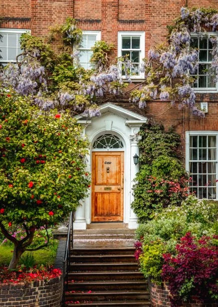 What happens after you book a property Survey? A guide for homebuyers across Surrey, Berkshire, Hampshire and Buckinghamshire 