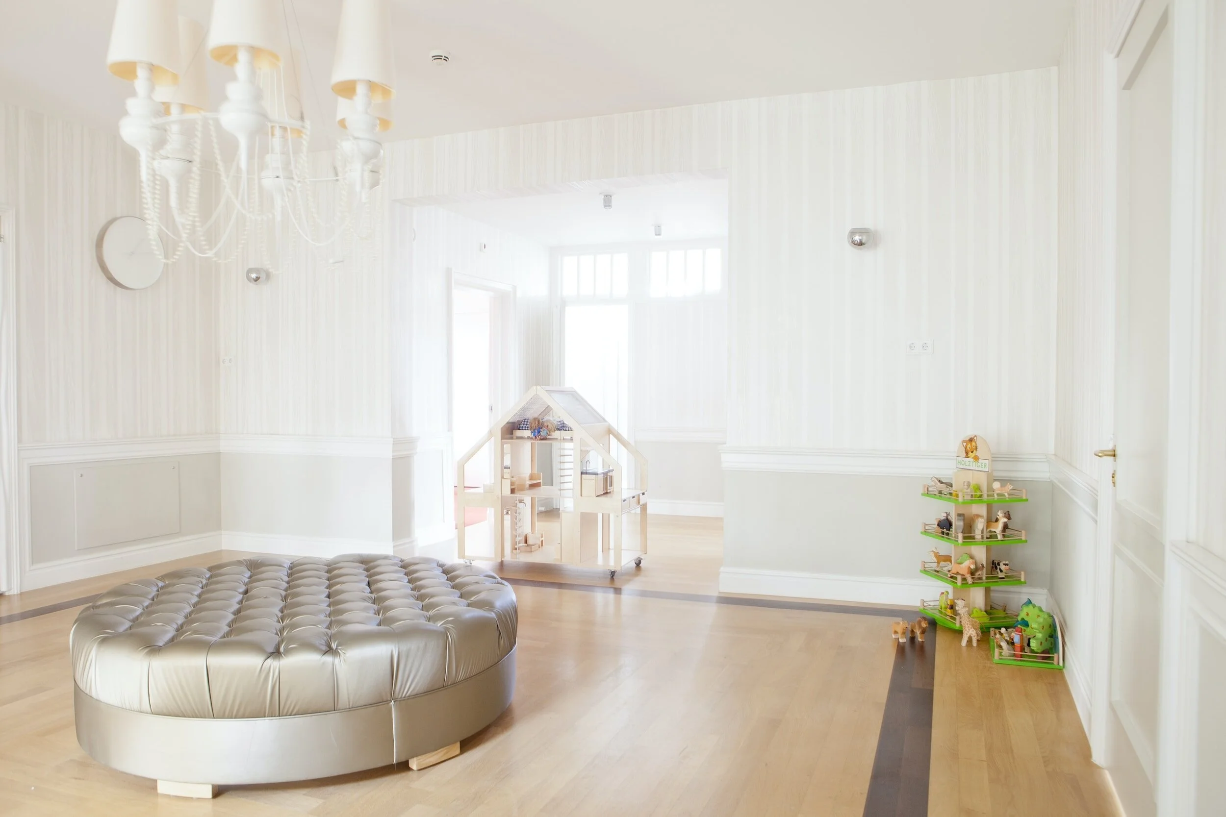 How Buying a Multi-Generational Home Helps with Affordability Today