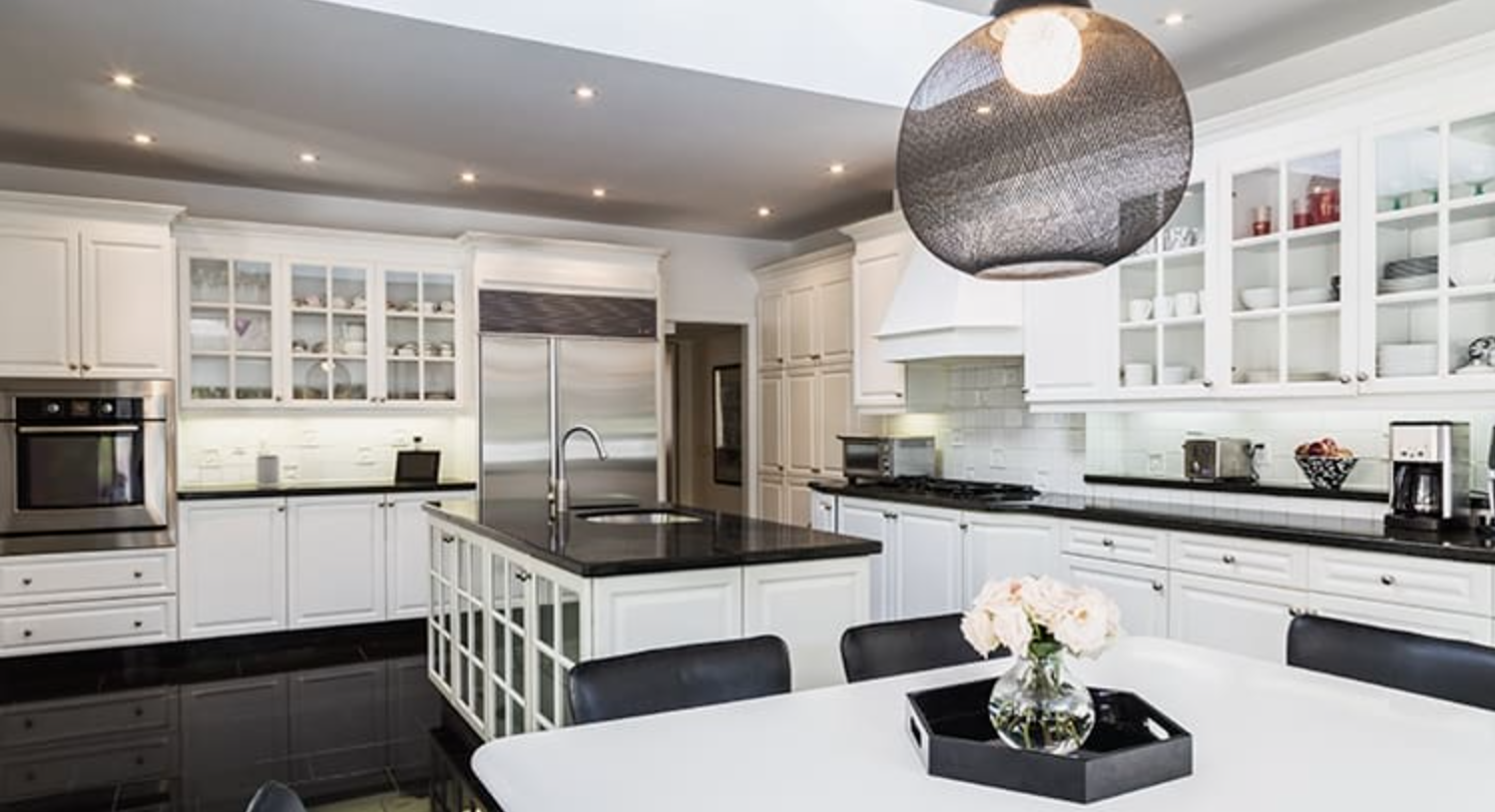 The Luxury Market is Attracting Buyers in 2021