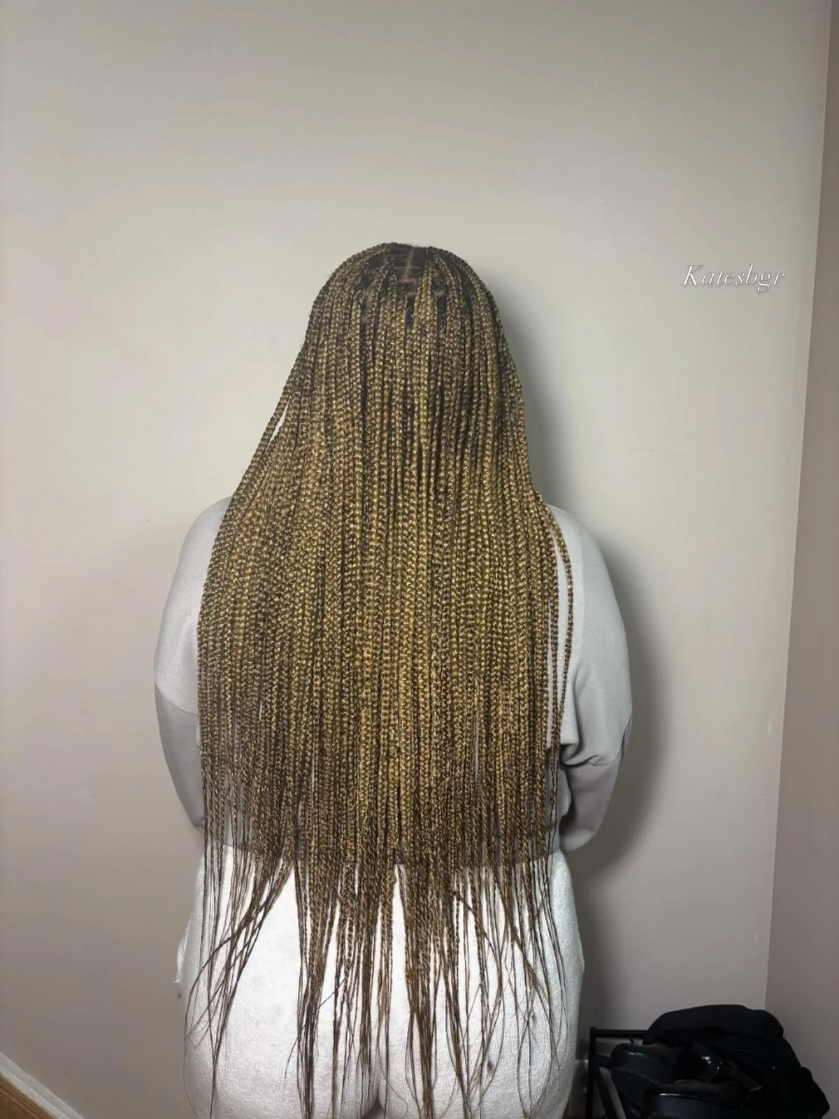 l offer home service braiding in Kitchener, Waterloo,Cambridge and Guelph - right in the comfort of your space
Book your appointment now through the website in my bio
#GuelphBraider #BraiderKitchener #WaterlooBraider #CambridgeBraider #mobilebraider