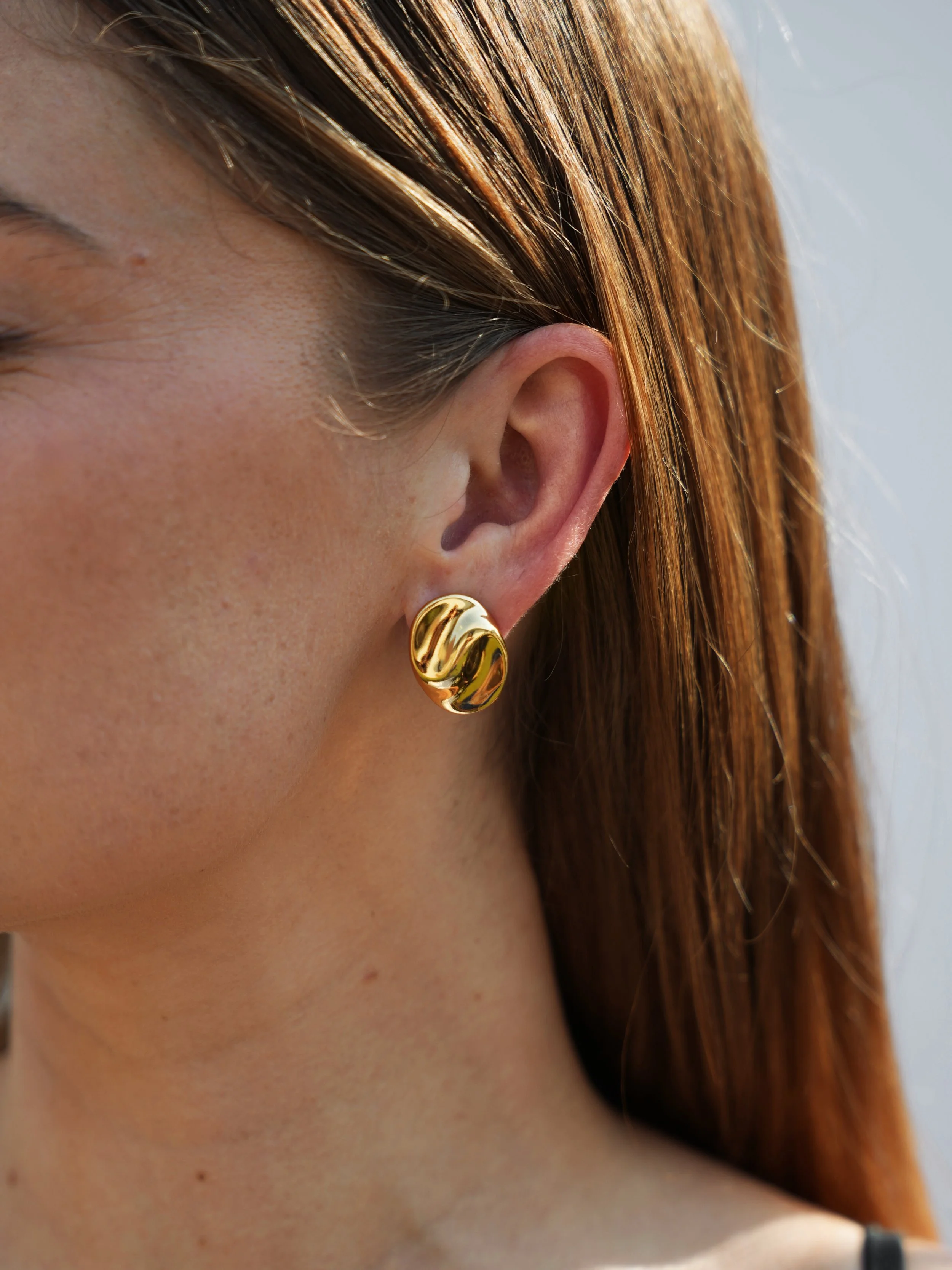 Curved Wave Stud Earrings.JPG