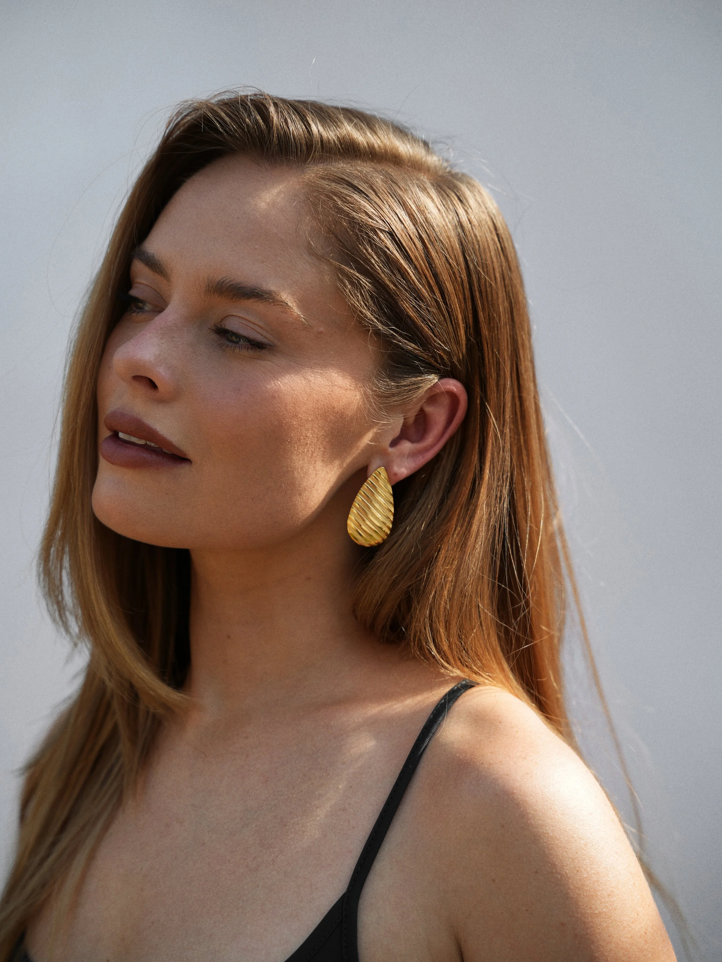 Large Diagonal Ribbed Teardrop Earrings.JPG