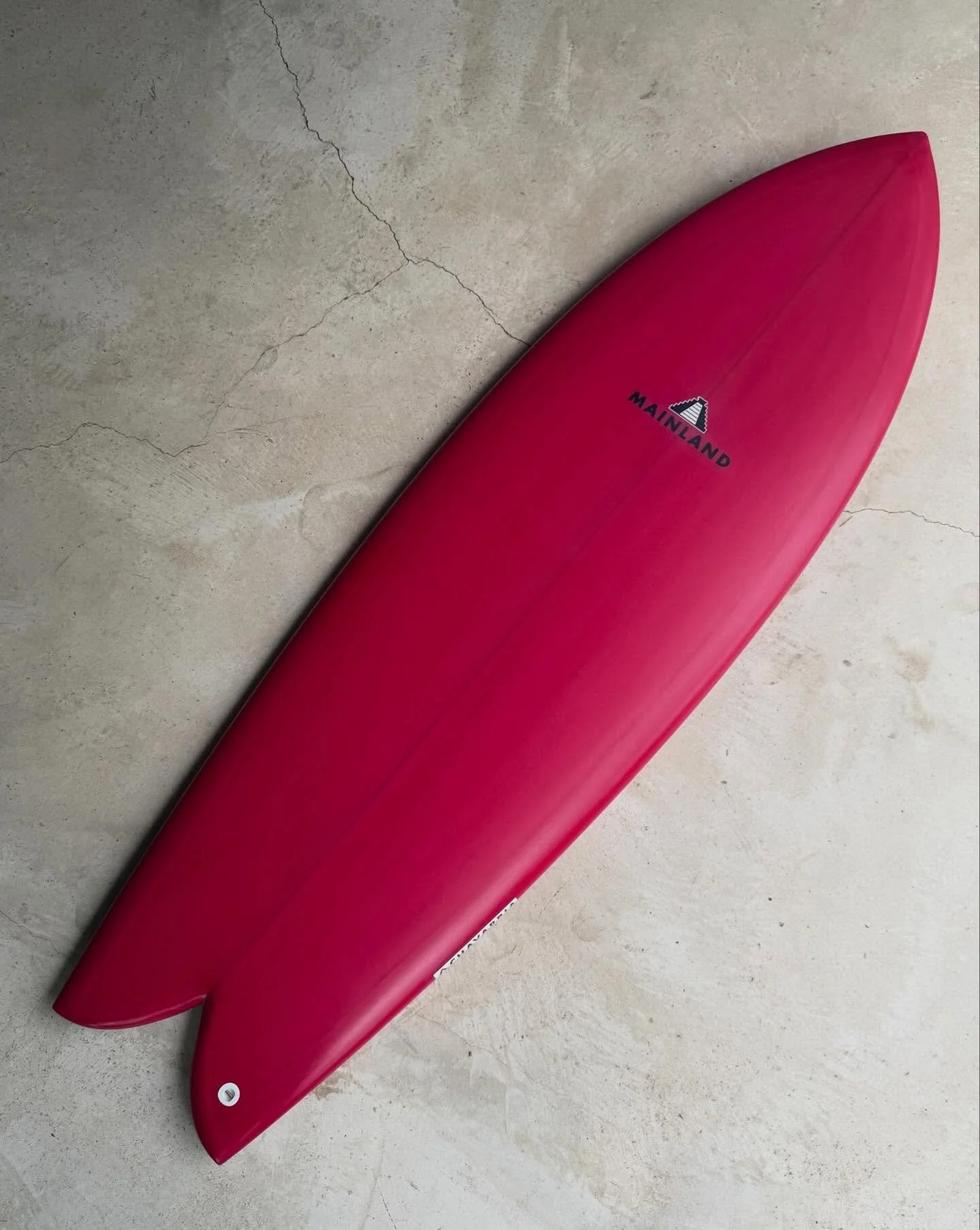 Resina de color rojo morado al deck de este fishy

Red purple resin tint on the deck of this fishy

.
.
.
.
.
.
#mainlandsurfboards #surf #customsurfboard #surfboard #sayulita