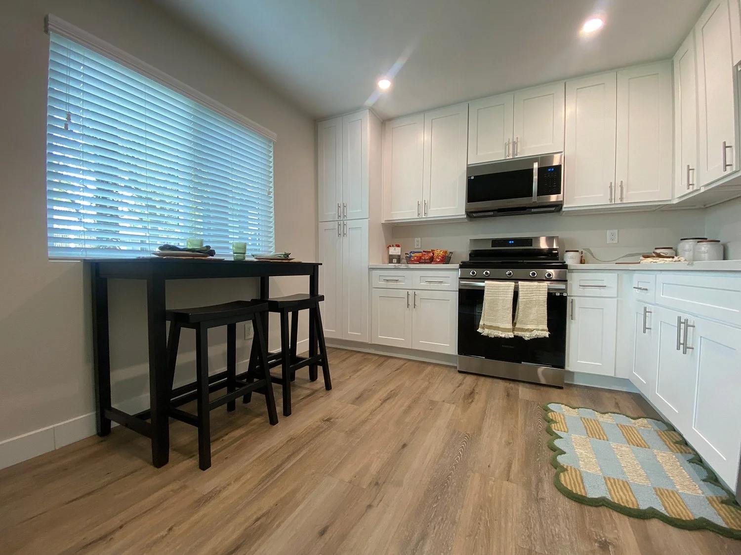 Stonewood Kitchen and Dining Area
