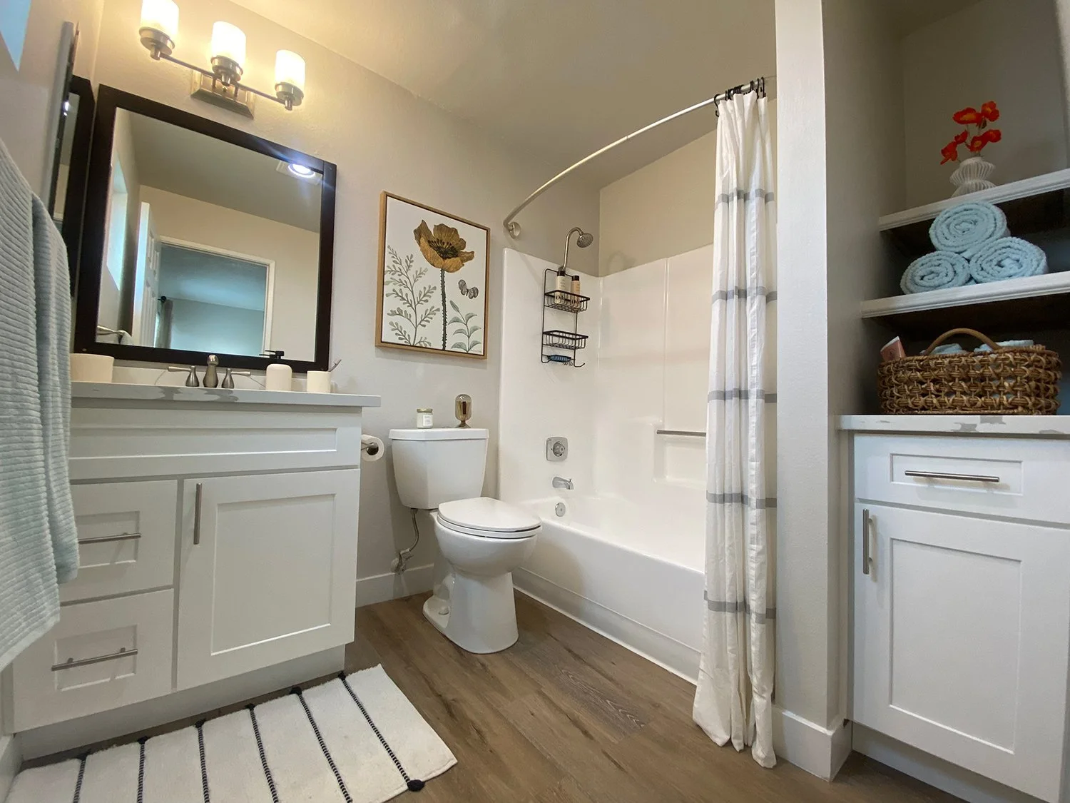 Private Bathroom Attached to Stonewood Bedroom