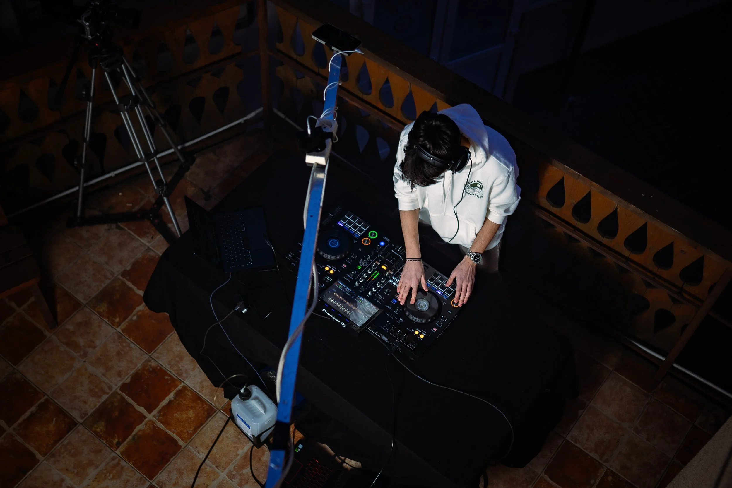 Untitled-17.jpg