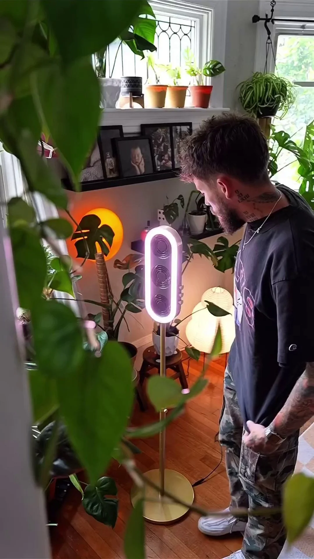 Instagram testimonial from @pad_daily featuring the Airos grow light in a plant-filled room