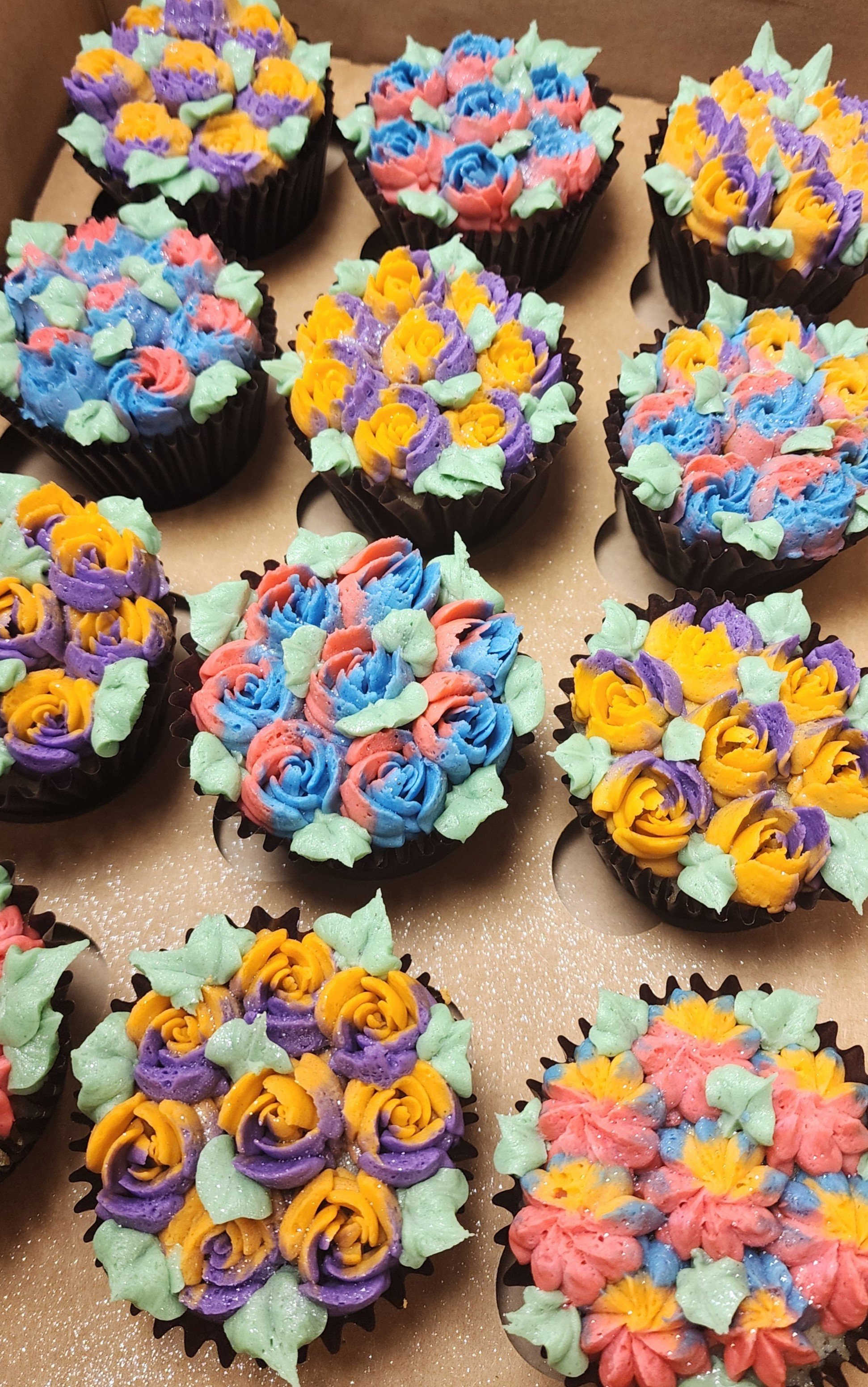 Russian tip cupcakes.jpg