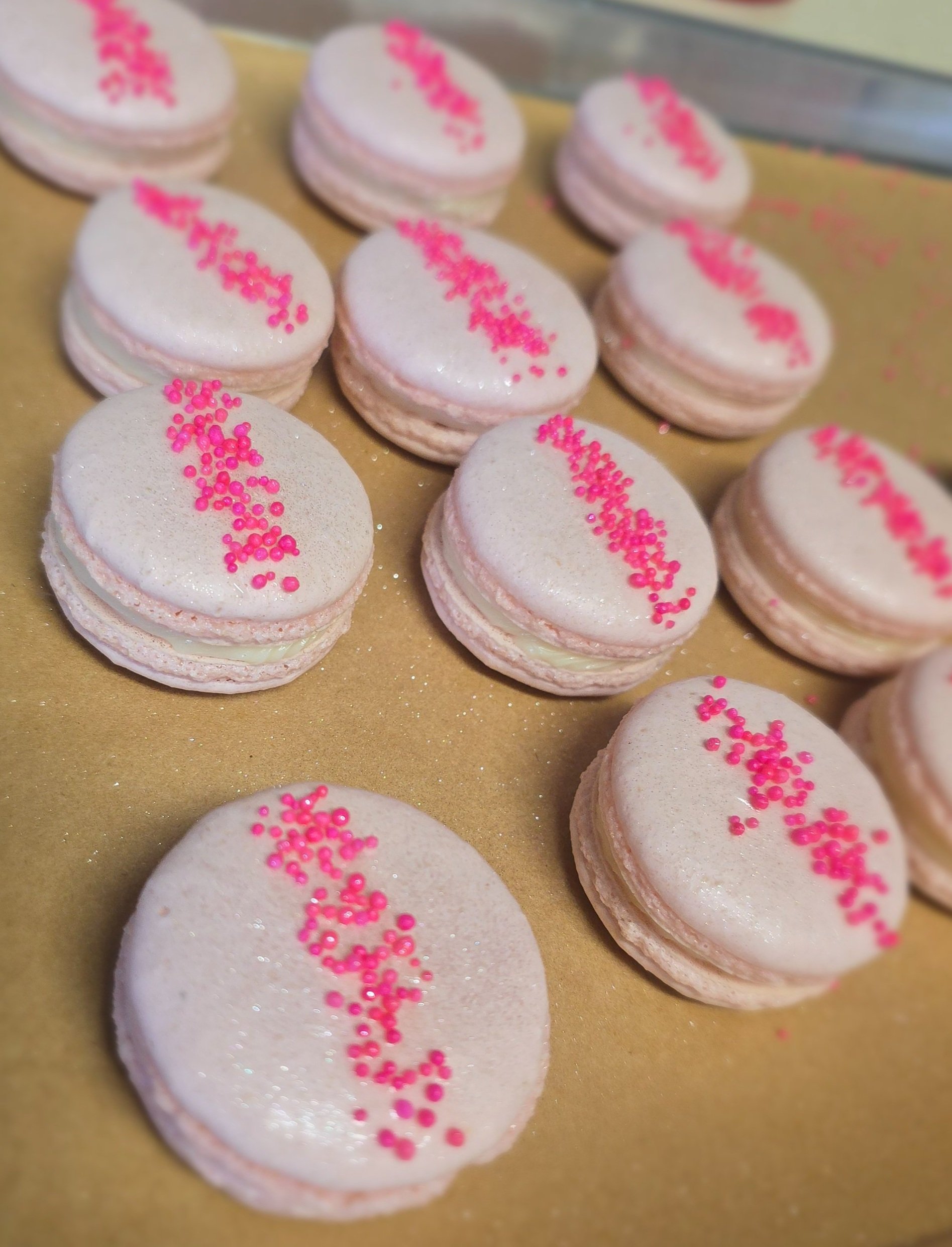 Pink+macarons.jpg