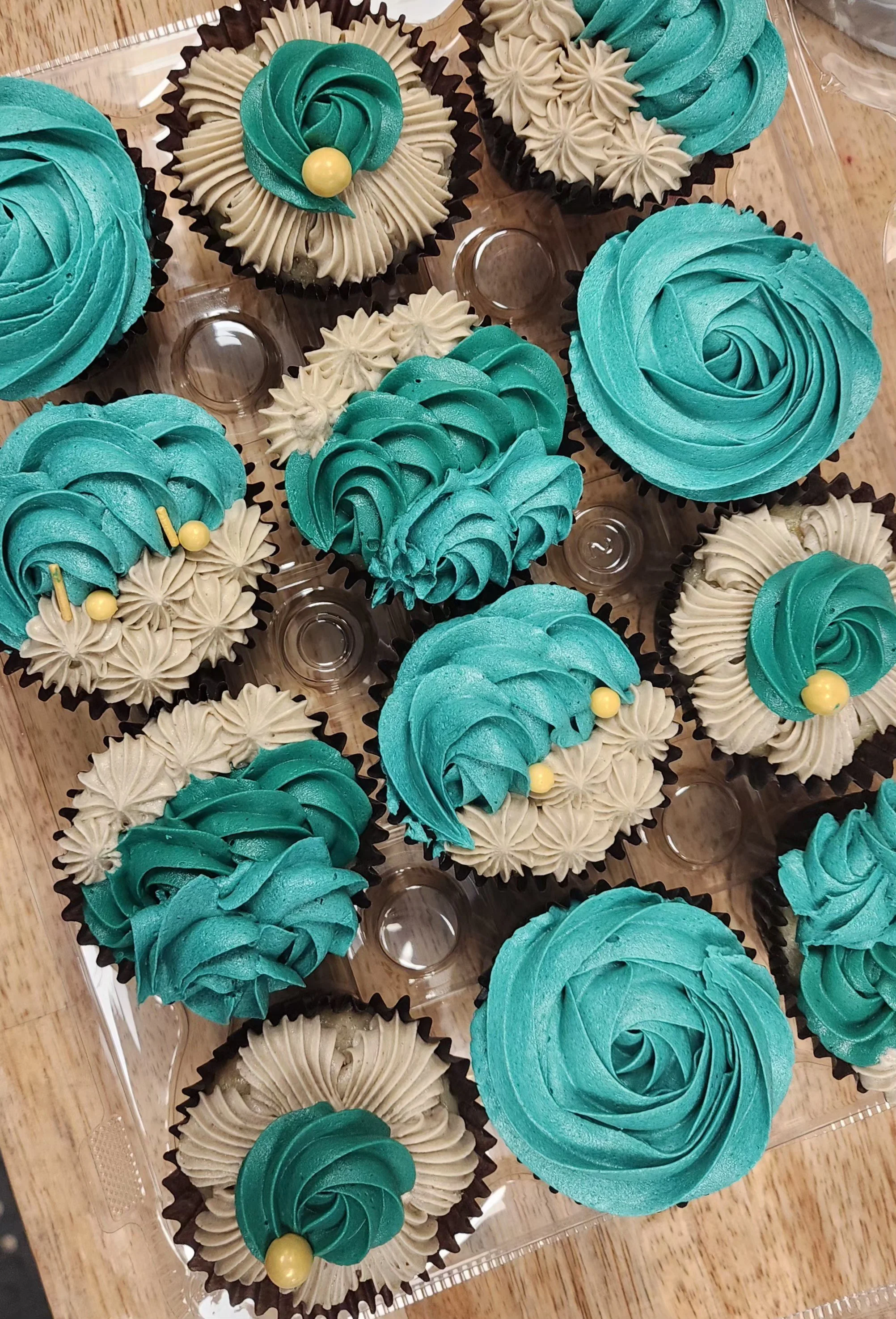 Turquoise cupcakes.jpg