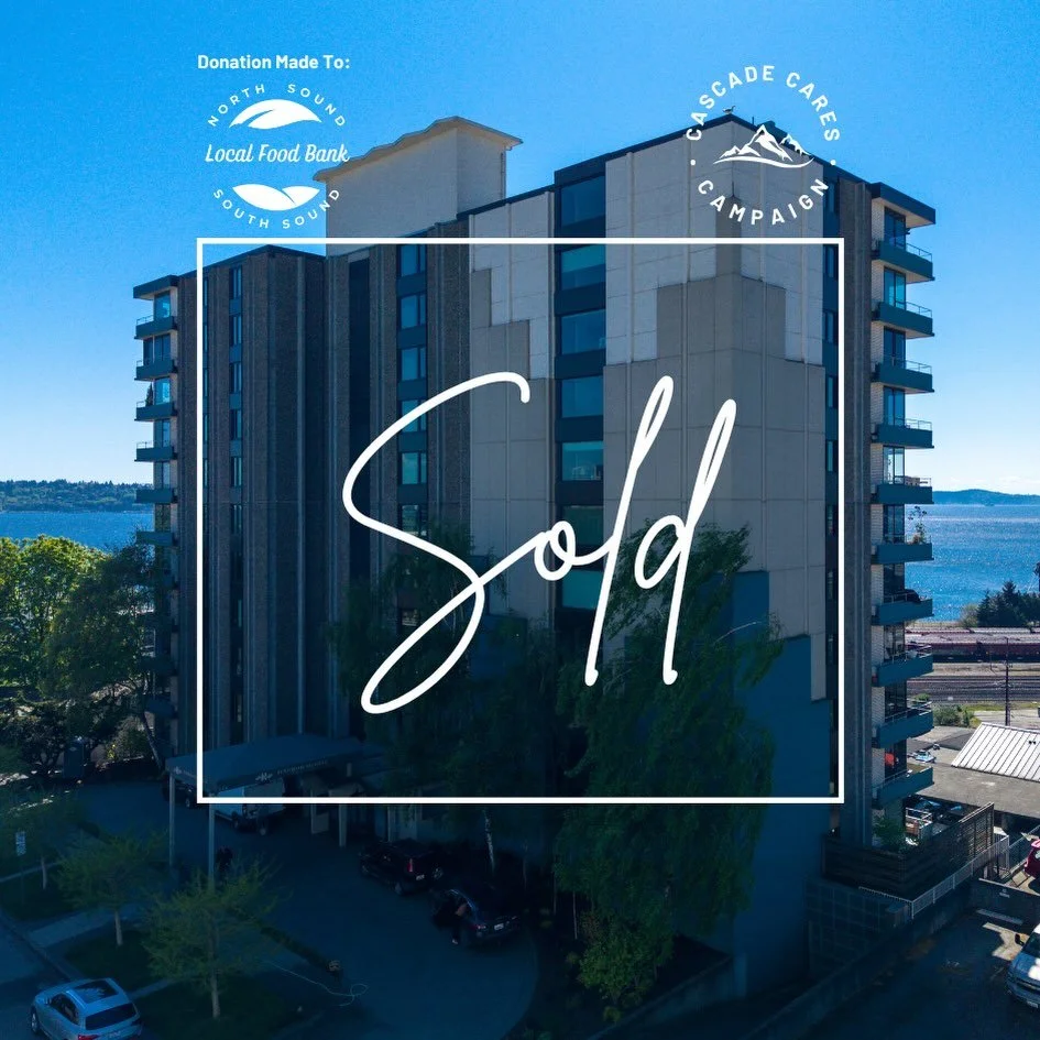 SOLD ✨ Queen Anne, Seattle 

This one came with a little more than a view&hellip;

With the seller living out of state and a condo still full of a lifetime of belongings, there was a lot to coordinate behind the scenes before this one was ready to hi