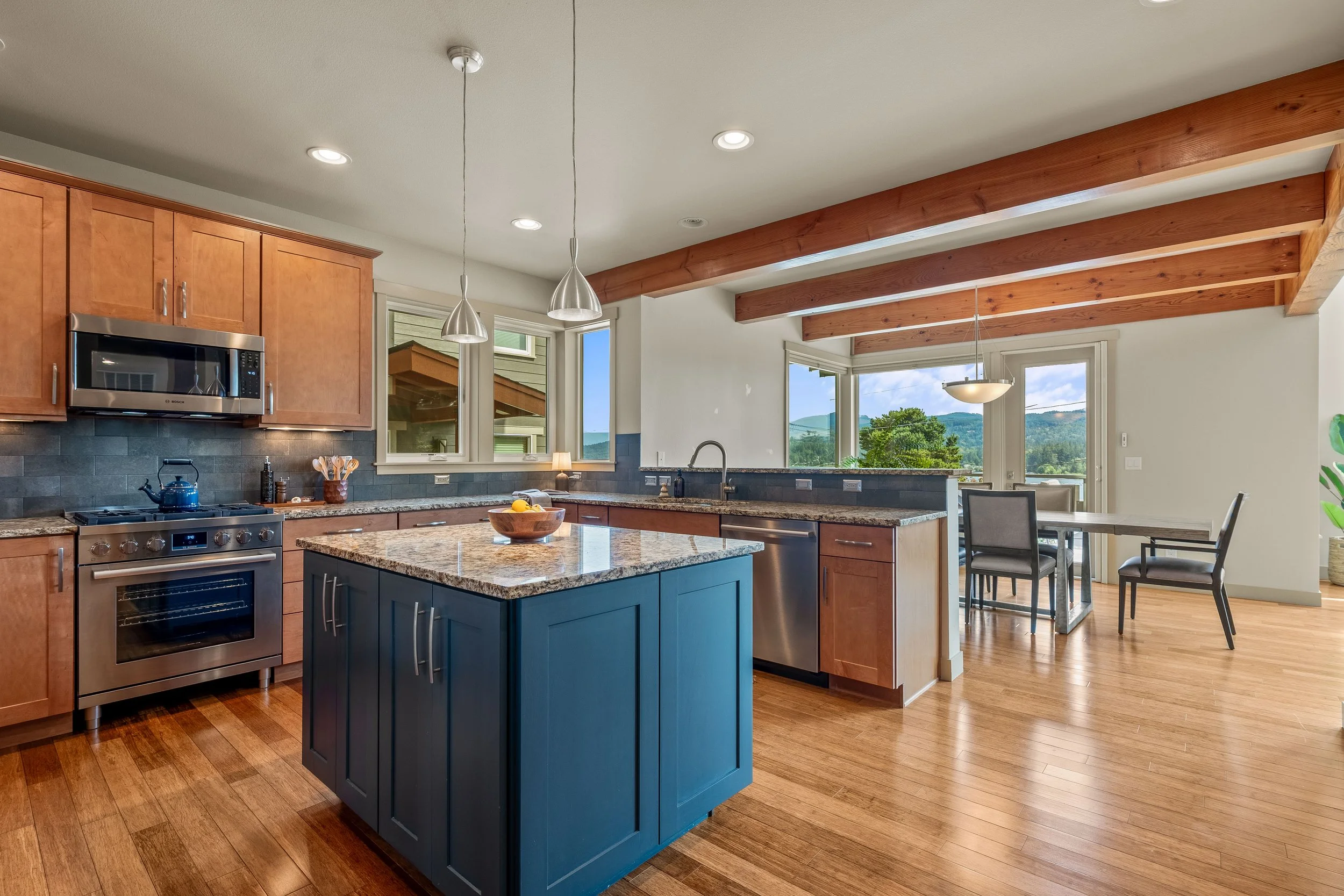 4018 E Maryland St-08.jpg