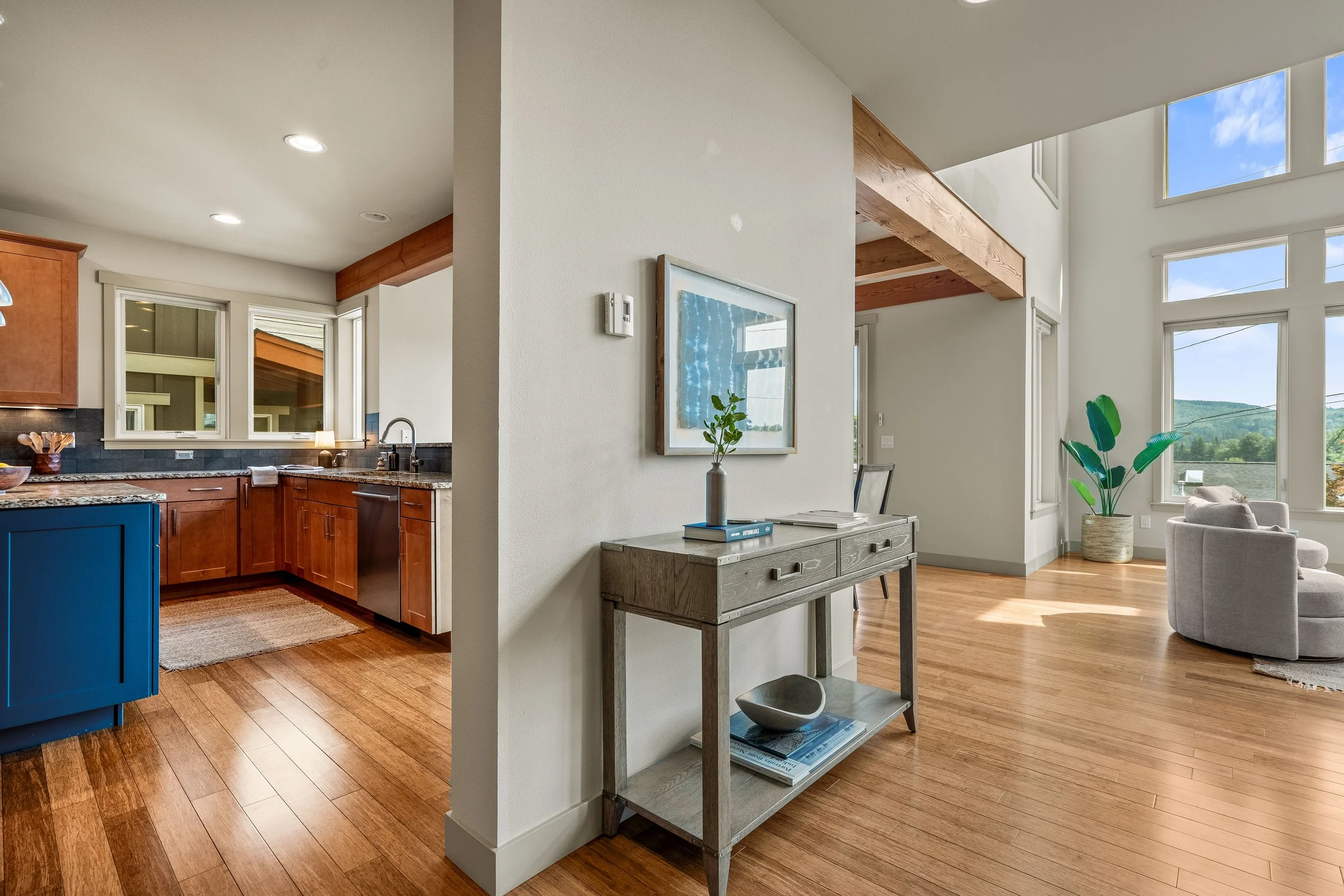 4018 E Maryland St-07.jpg