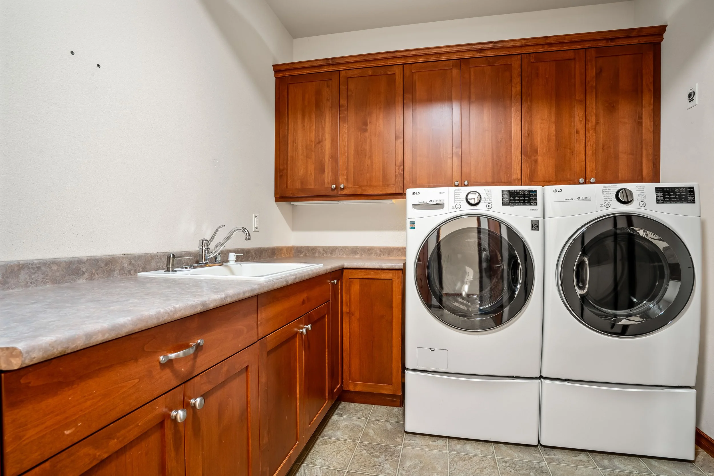 4138 Silverbell Way-08.jpg