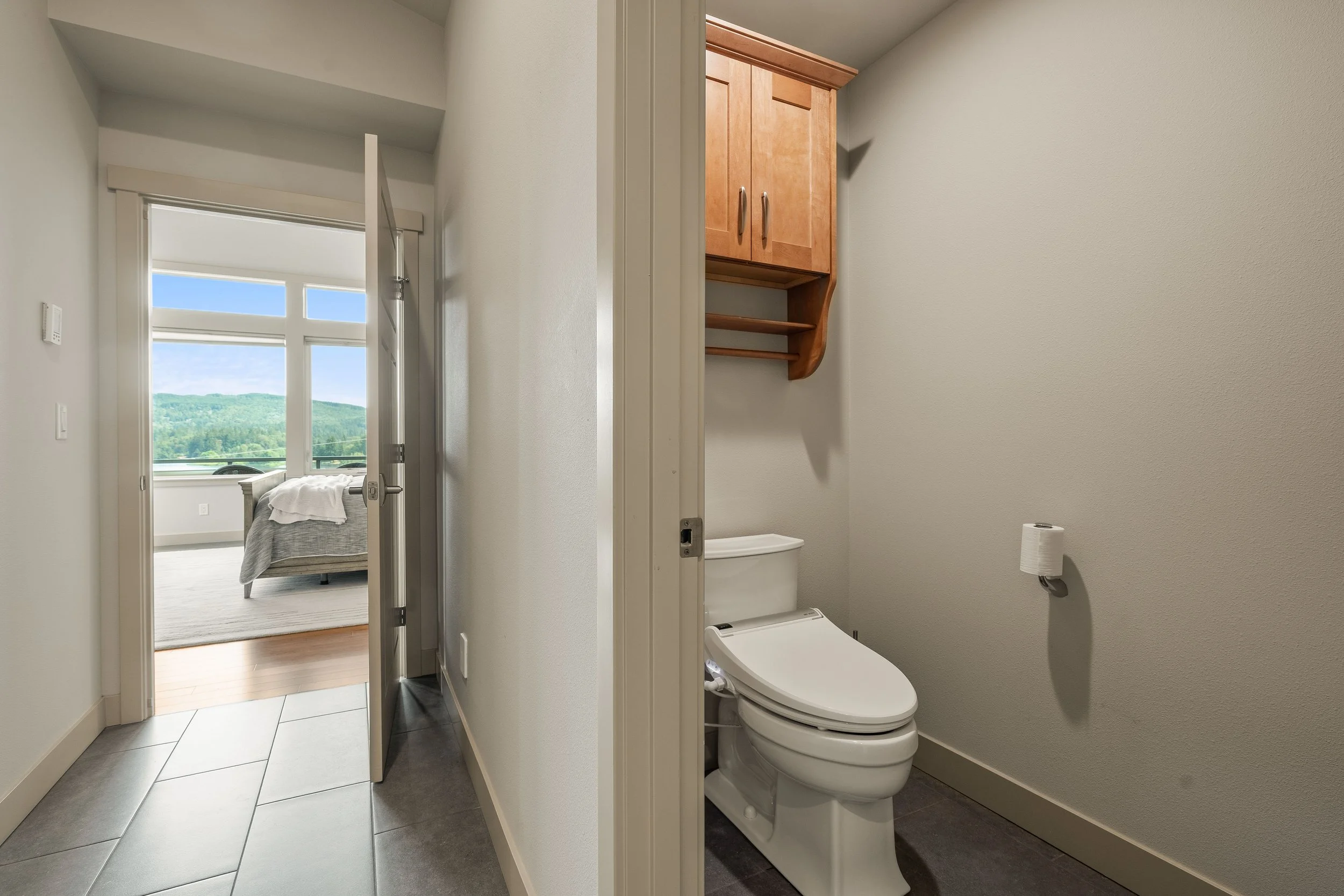 4018 E Maryland St-52.jpg