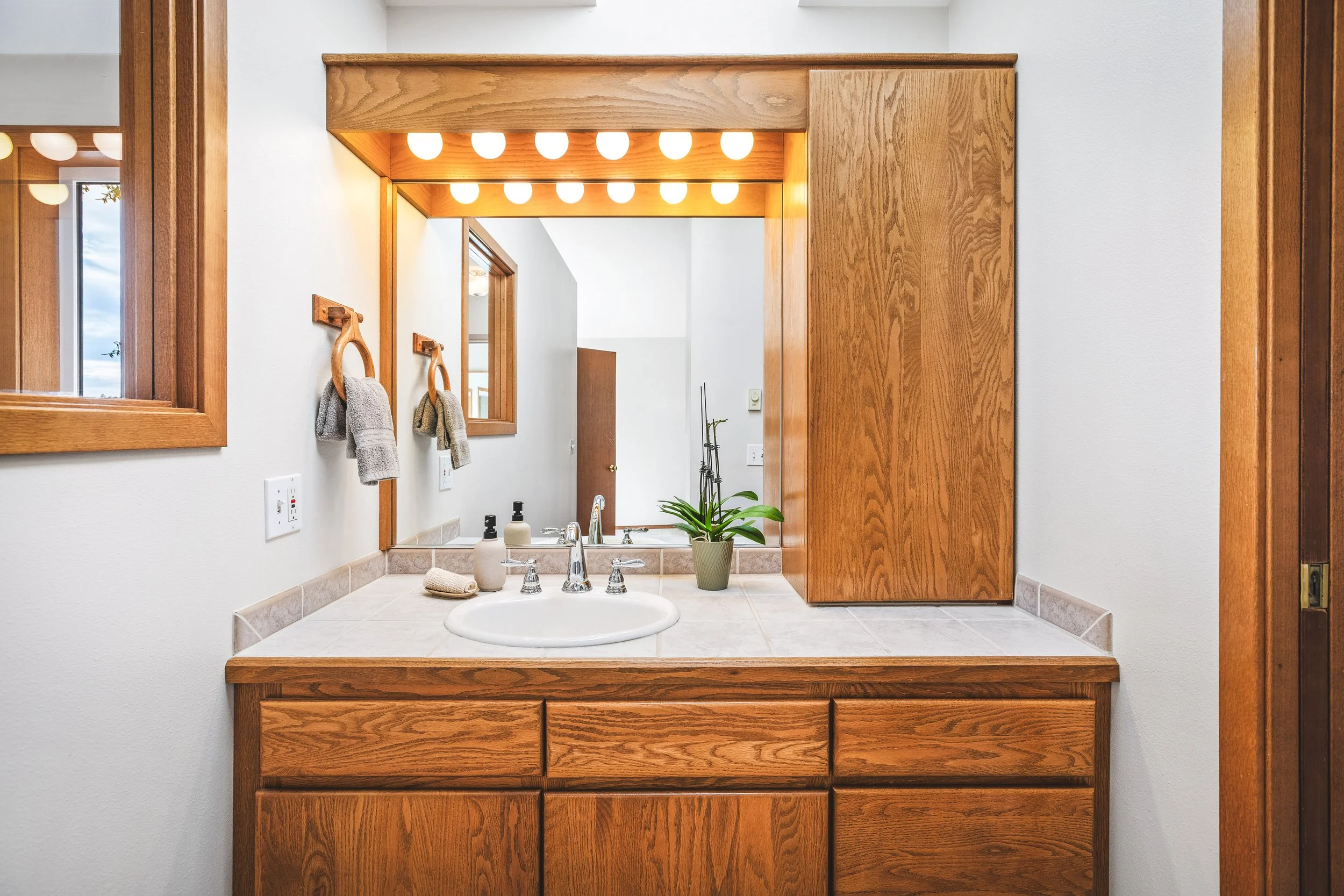 15781 Snee Oosh Road-39.jpg