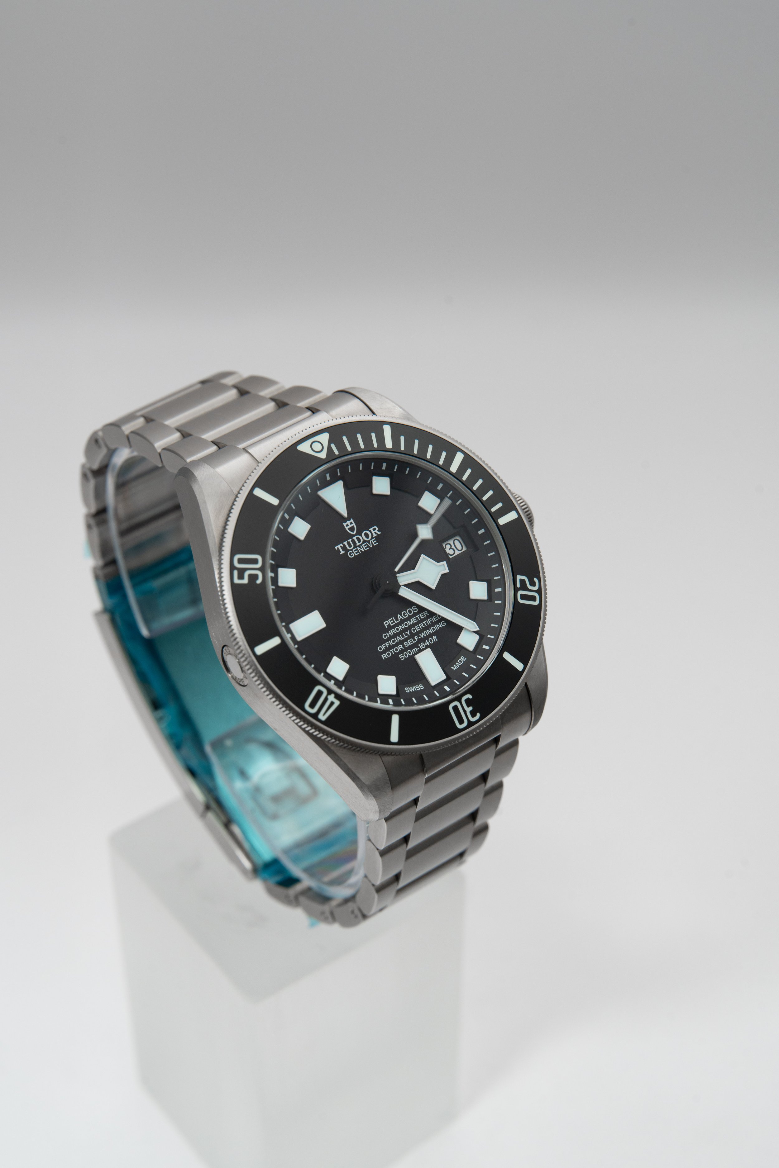 AIM08281-2.jpg