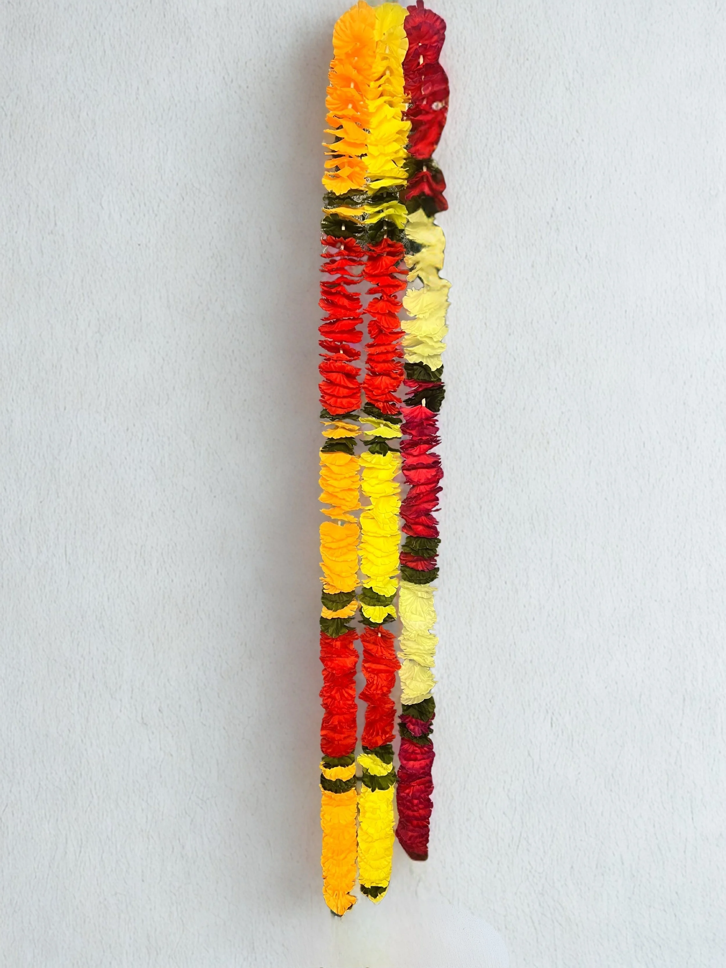 4ft Multi-Color Garlands

Orange Quantity: 48
Yellow Quantity: 48
Magenta Quantity: 12