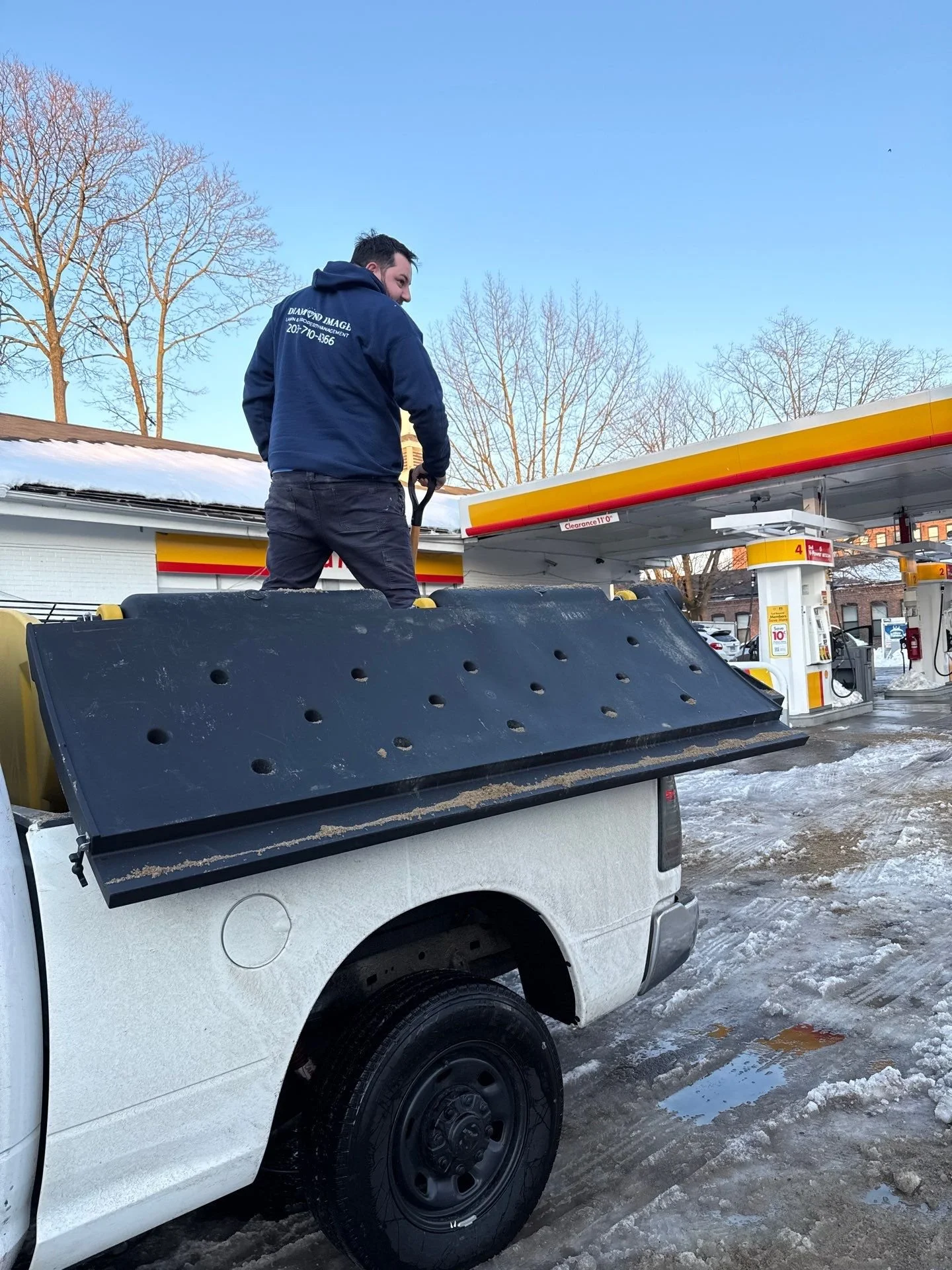 Diamond Image snow removal crew and plow truck ready for service in New Haven, CT