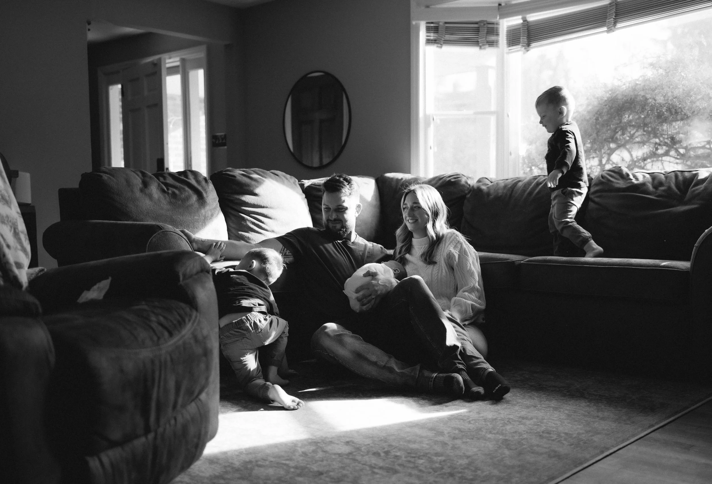 How Lifestyle Newborn Sessions Capture Real Family Moments in Pittsburgh Homes