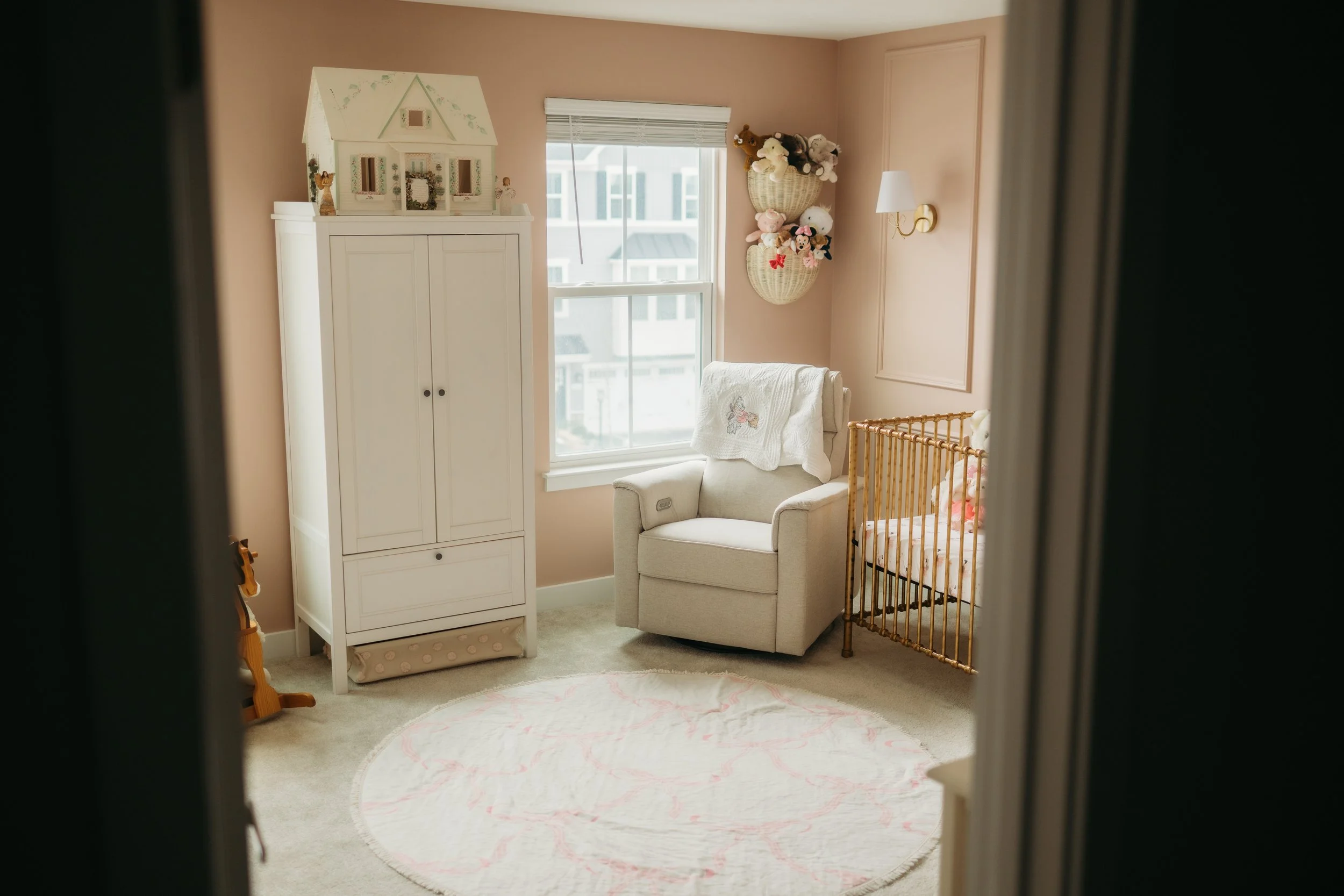 The Little Details That Matter: Overlooked Moments I Always Capture During Lifestyle Newborn Sessions